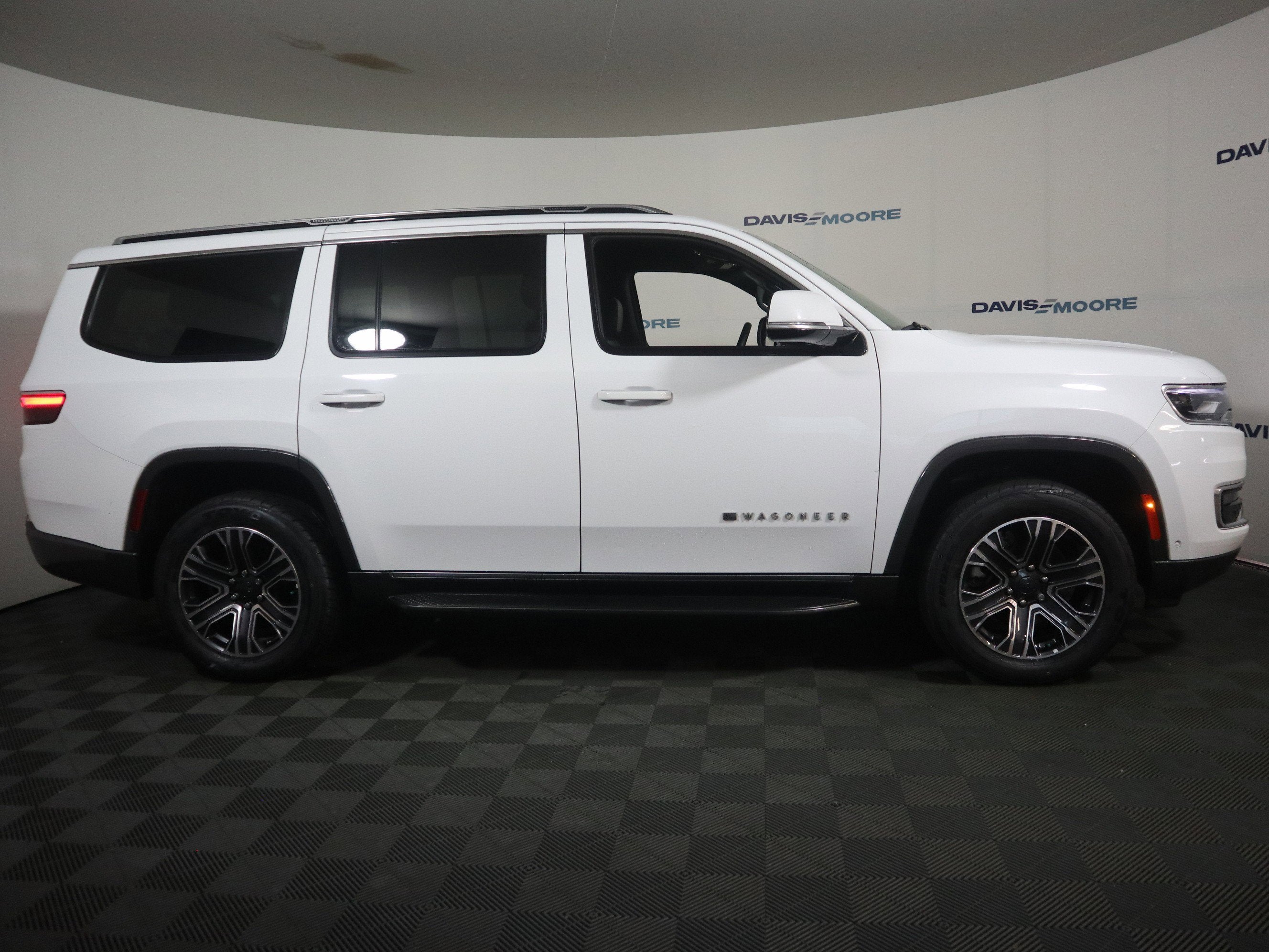2022 Jeep Wagoneer Series III