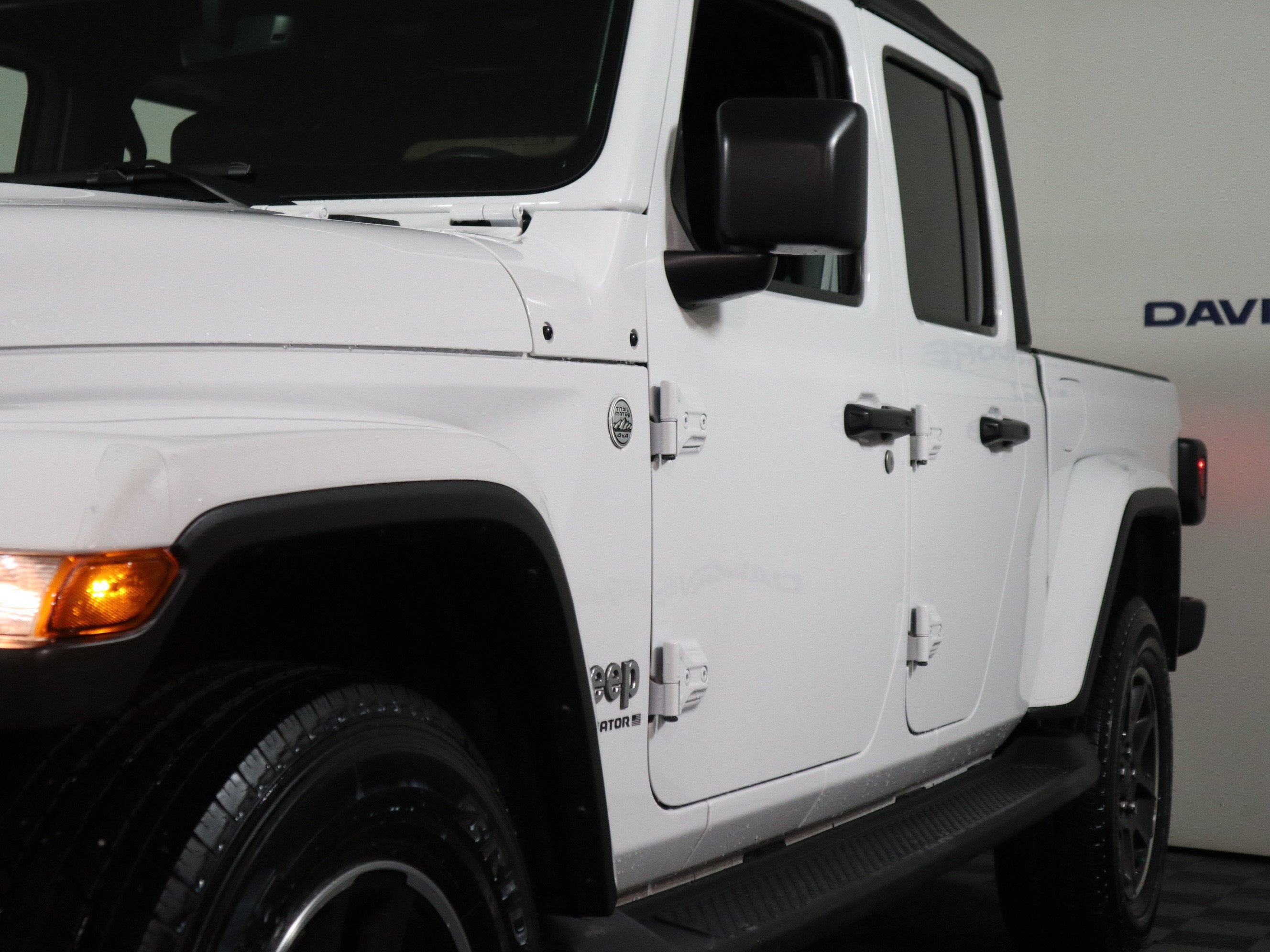 2023 Jeep Gladiator Overland 4x4