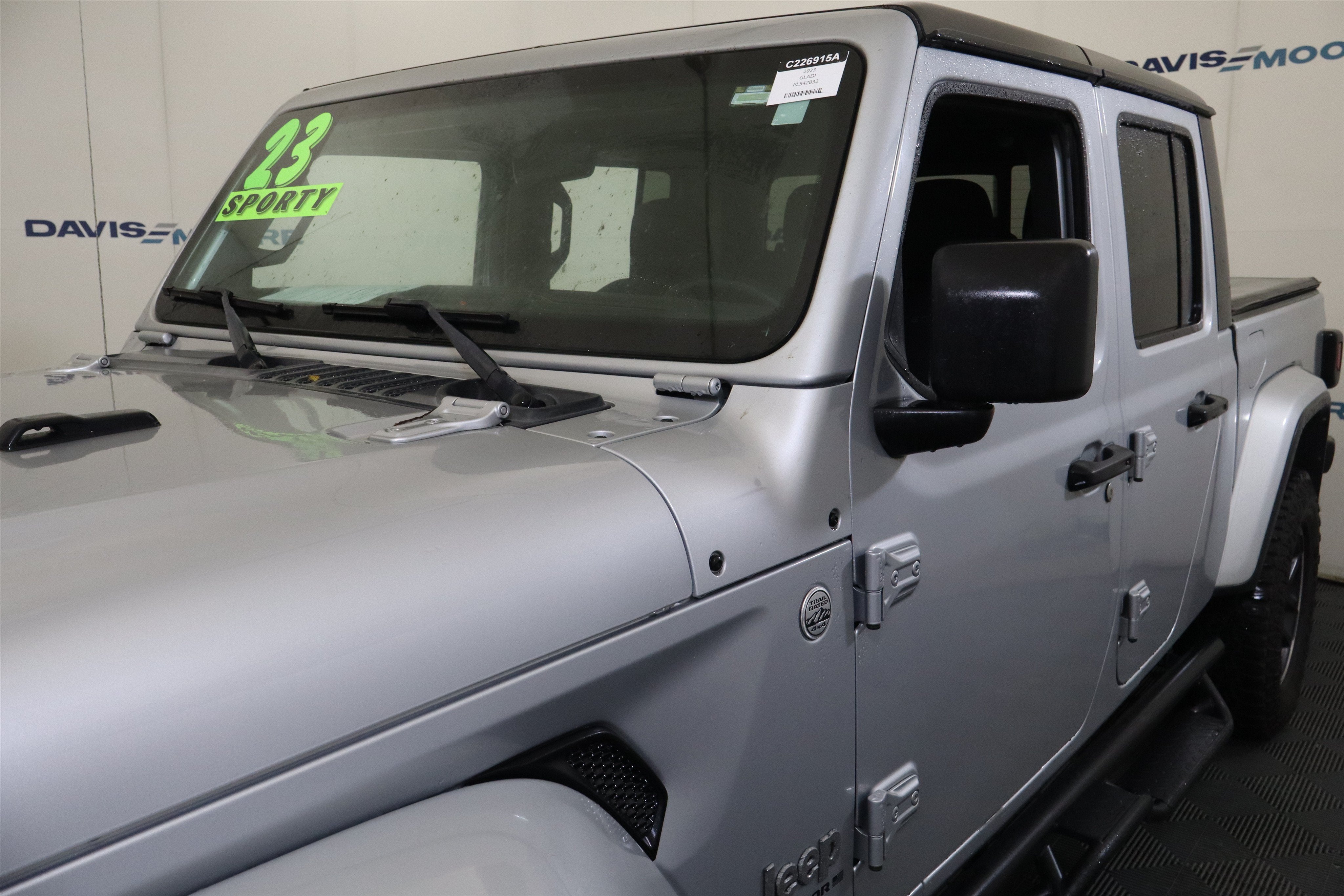 2023 Jeep Gladiator Overland 4x4