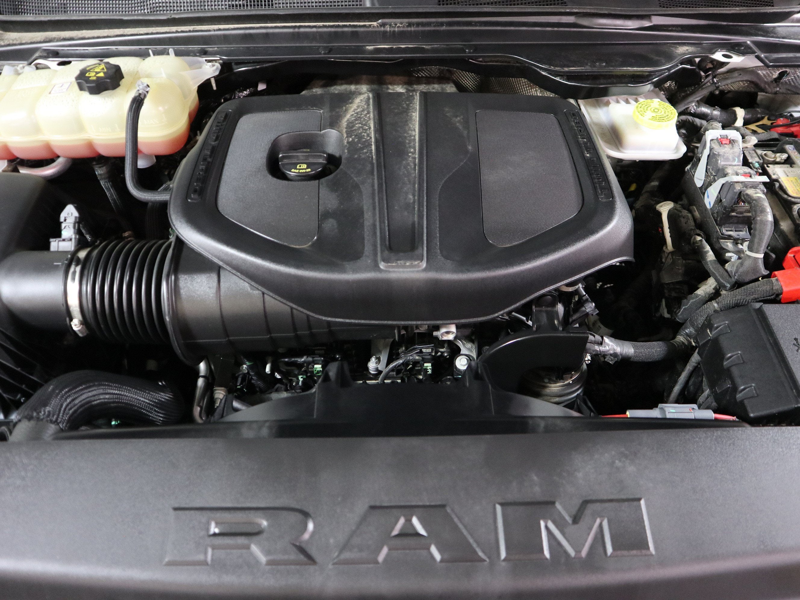 2025 RAM 1500 Tradesman Quad Cab 4x2 6'4" Box