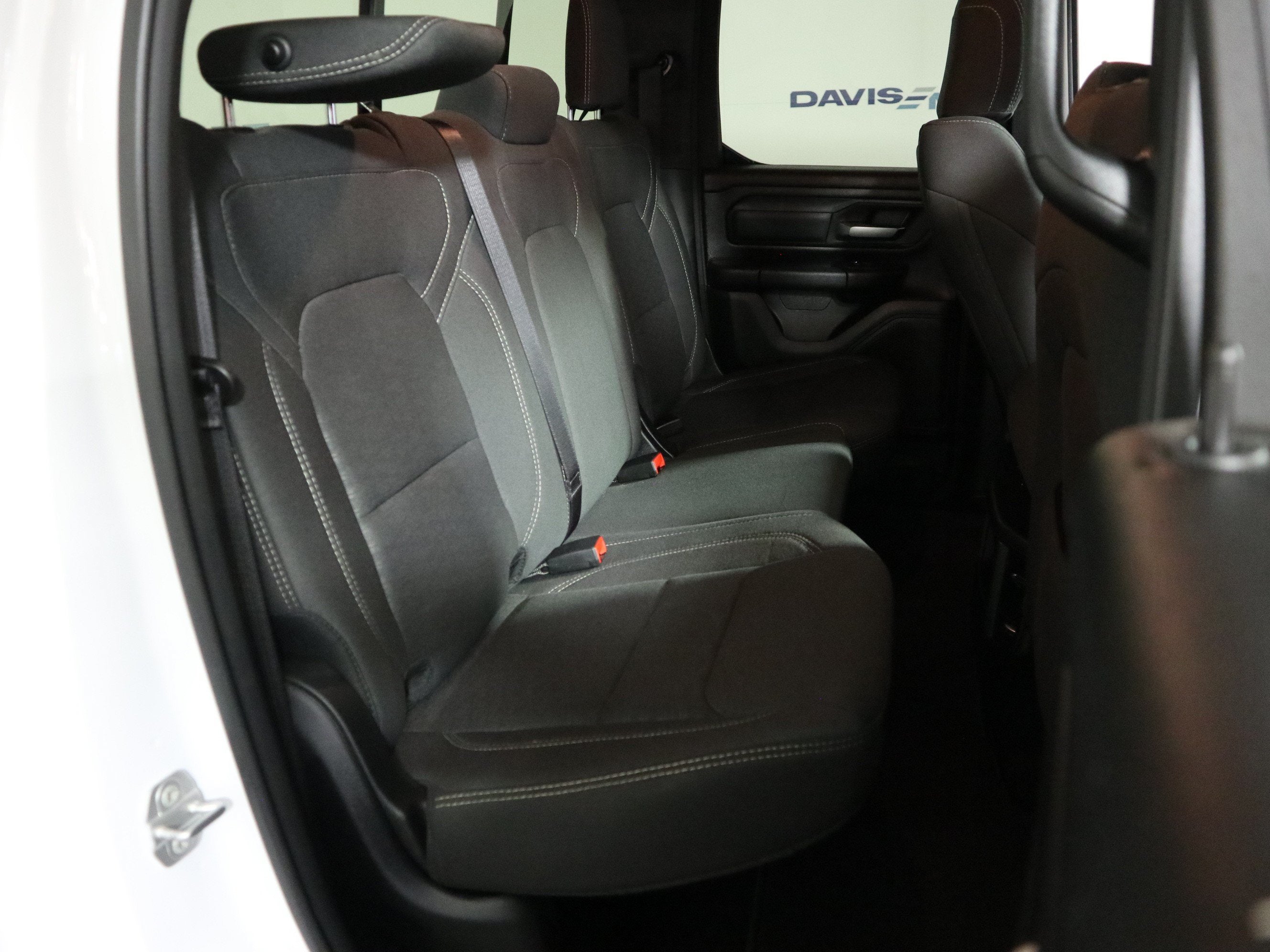 2025 RAM 1500 Tradesman Quad Cab 4x2 6'4" Box
