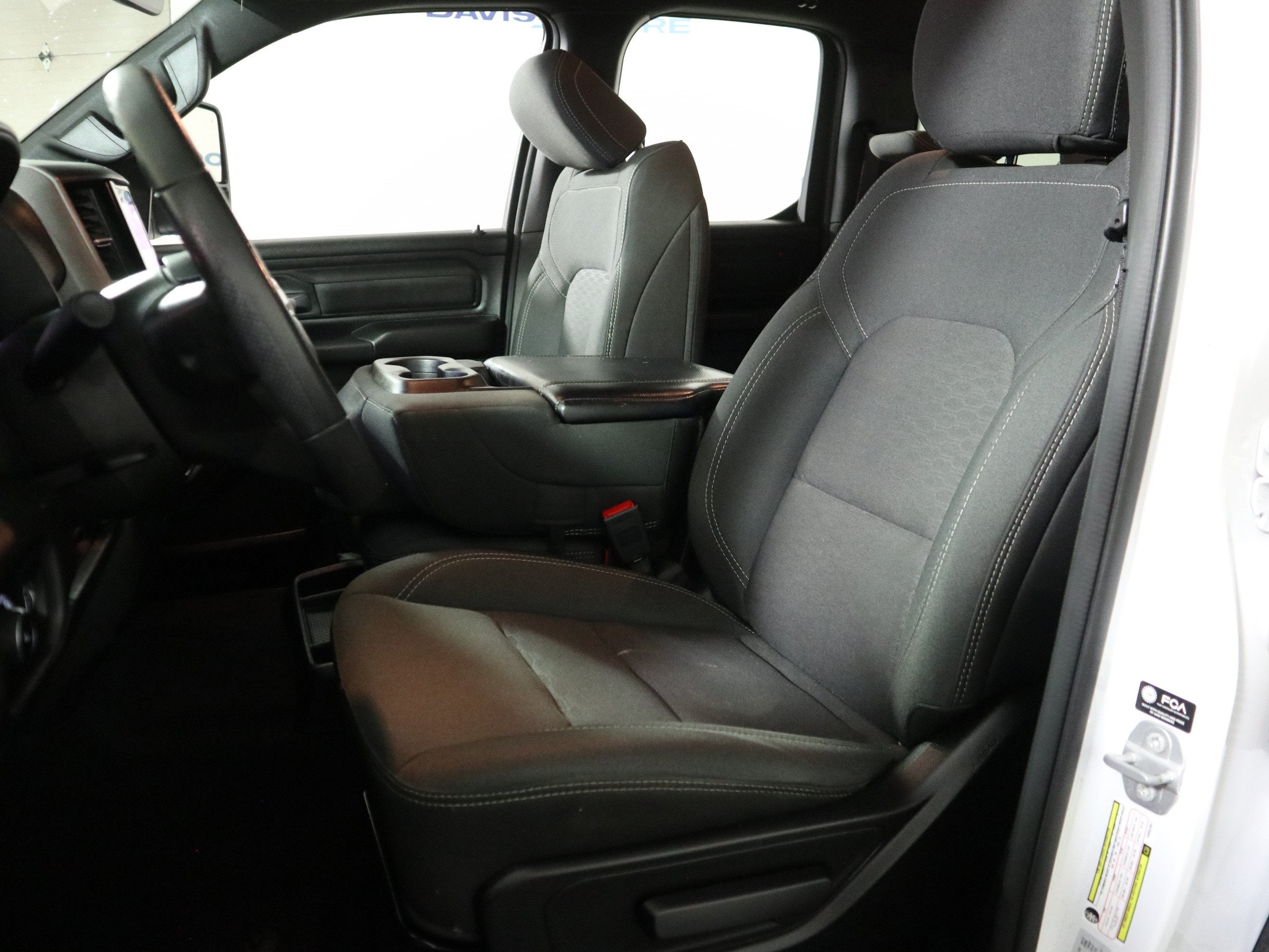 2025 RAM 1500 Tradesman Quad Cab 4x2 6'4" Box