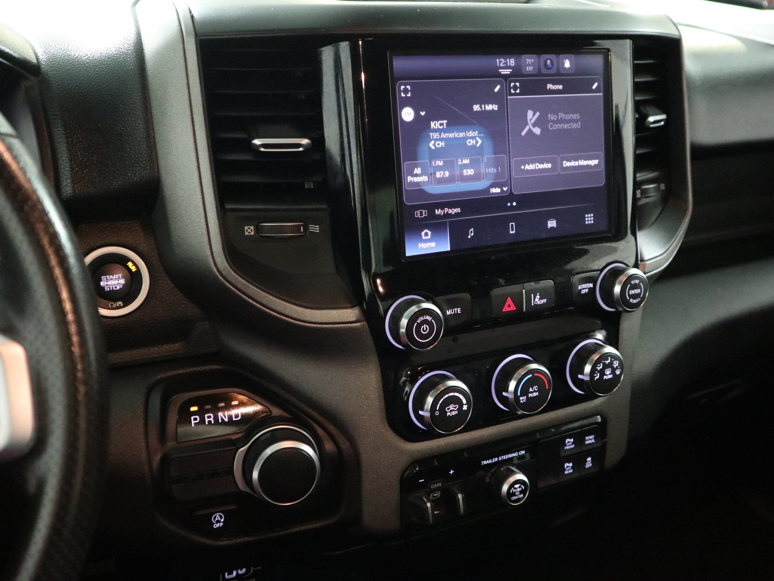 2025 RAM 1500 Tradesman Quad Cab 4x2 6'4" Box