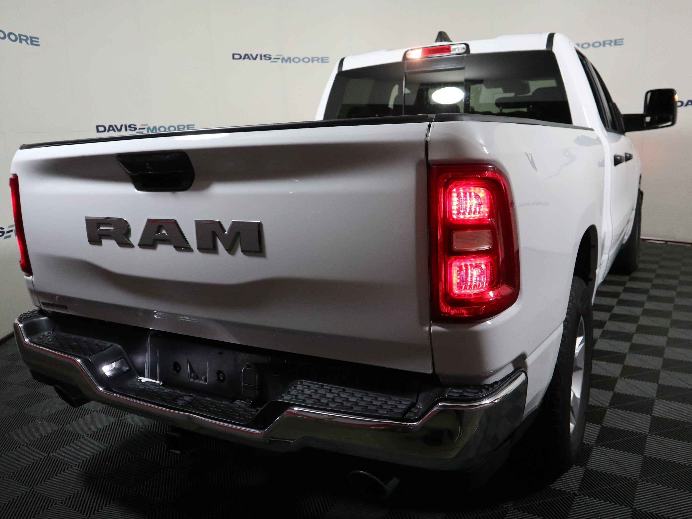 2025 RAM 1500 Tradesman Quad Cab 4x2 6'4" Box