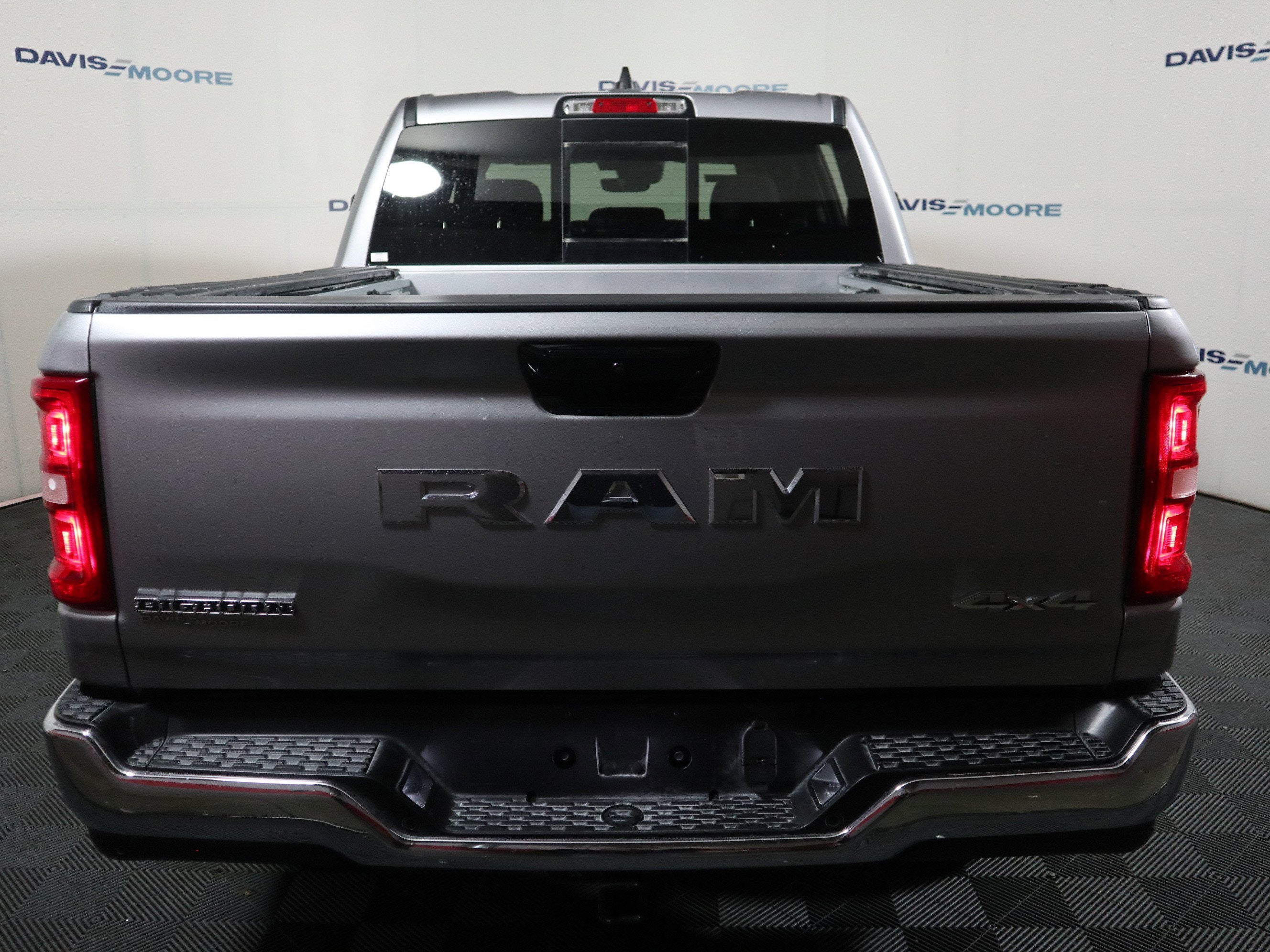 2025 RAM 1500 Big Horn Crew Cab 4x4 5'7" Box