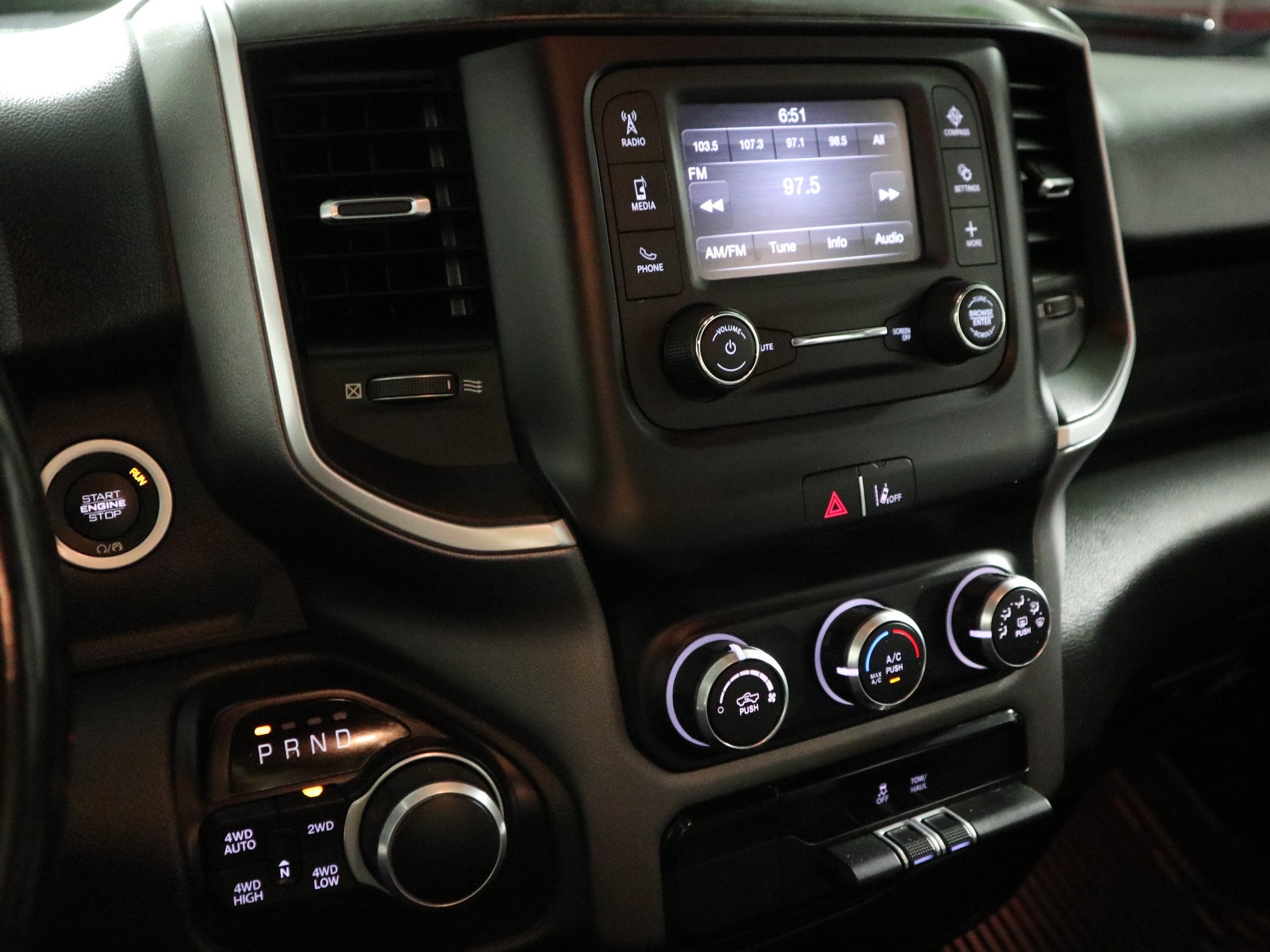 2021 RAM 1500 Big Horn Quad Cab 4x4 6'4" Box