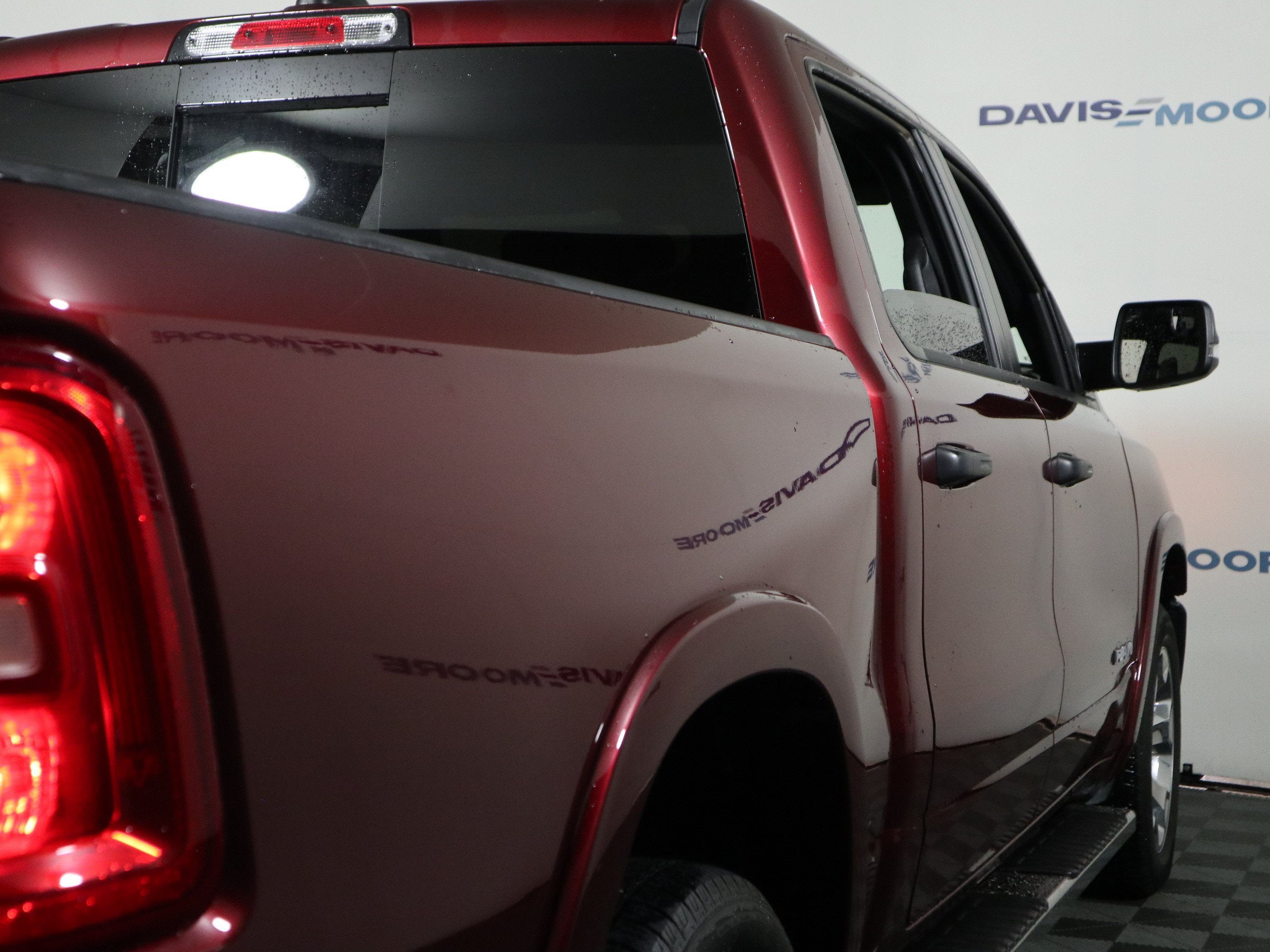 2025 RAM 1500 Lone Star Crew Cab 4x4 5'7" Box