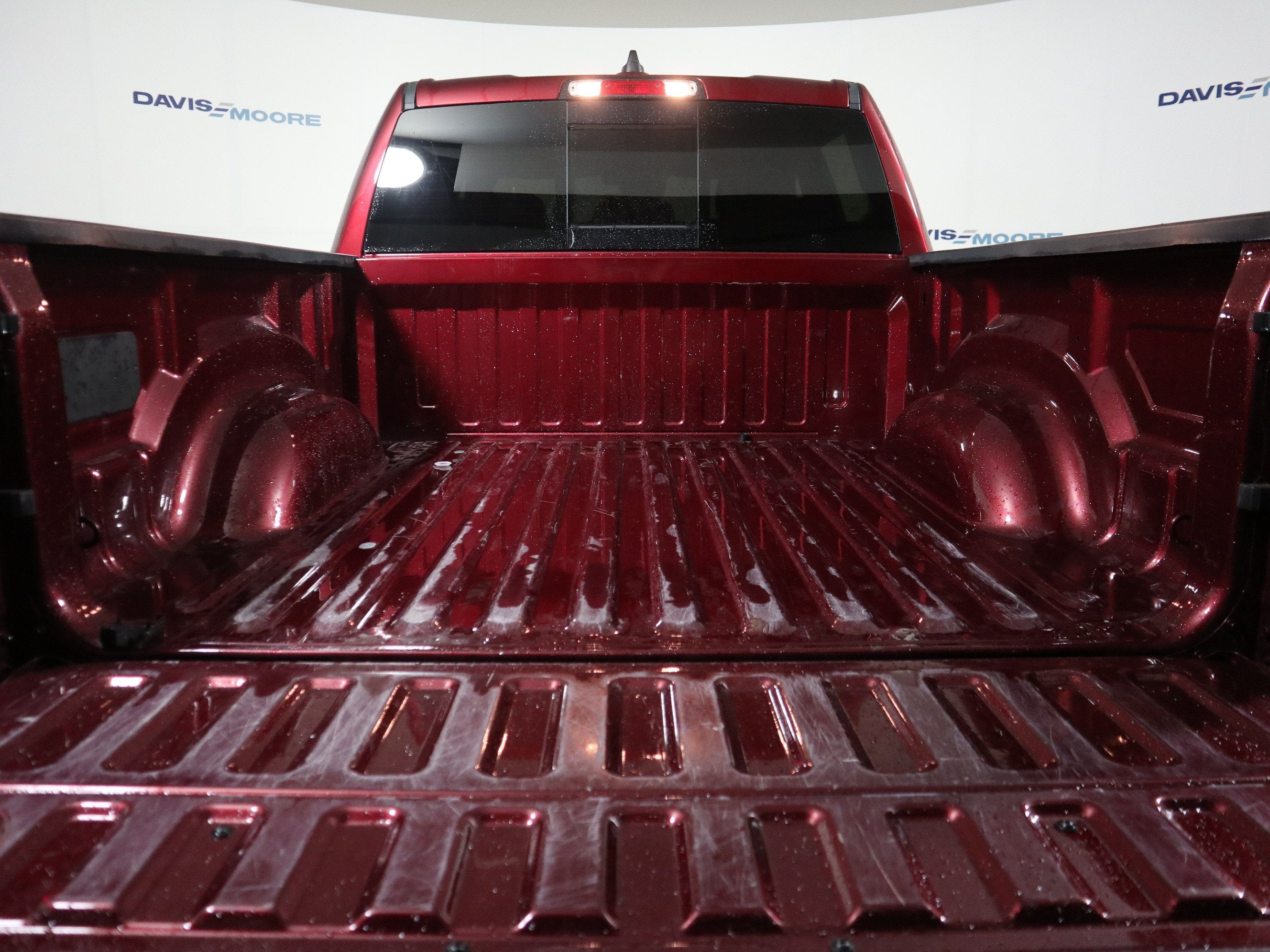2025 RAM 1500 Lone Star Crew Cab 4x4 5'7" Box