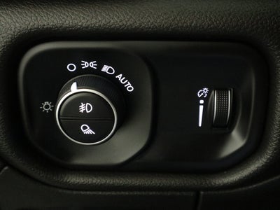 2025 RAM 1500 Big Horn Crew Cab 4x4 5'7" Box