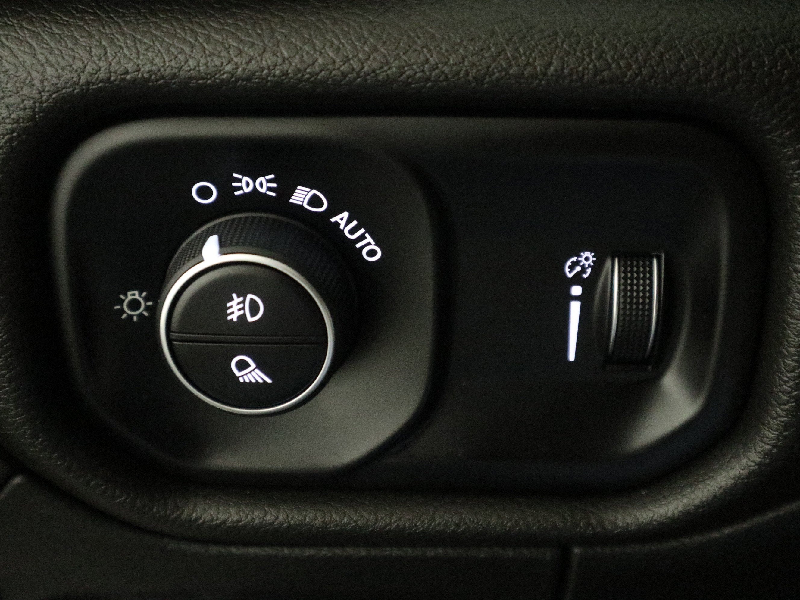 2025 RAM 1500 Big Horn Crew Cab 4x4 5'7" Box