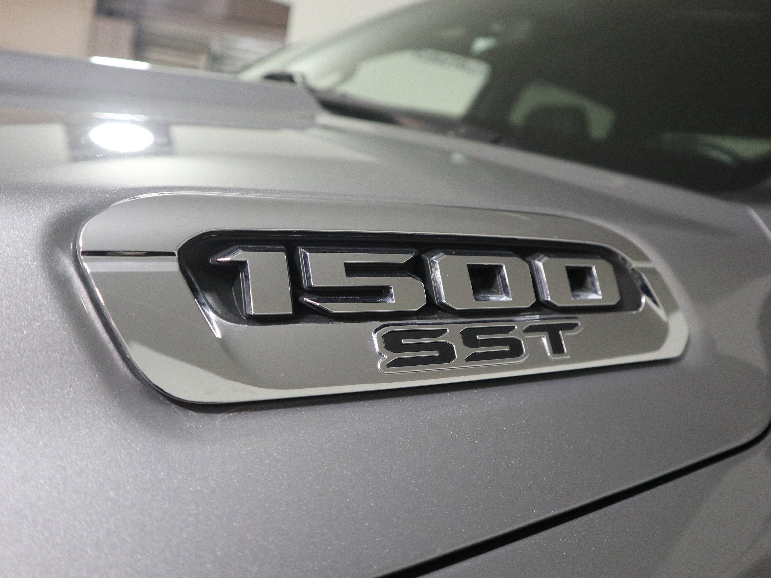 2025 RAM 1500 Big Horn Crew Cab 4x4 5'7" Box