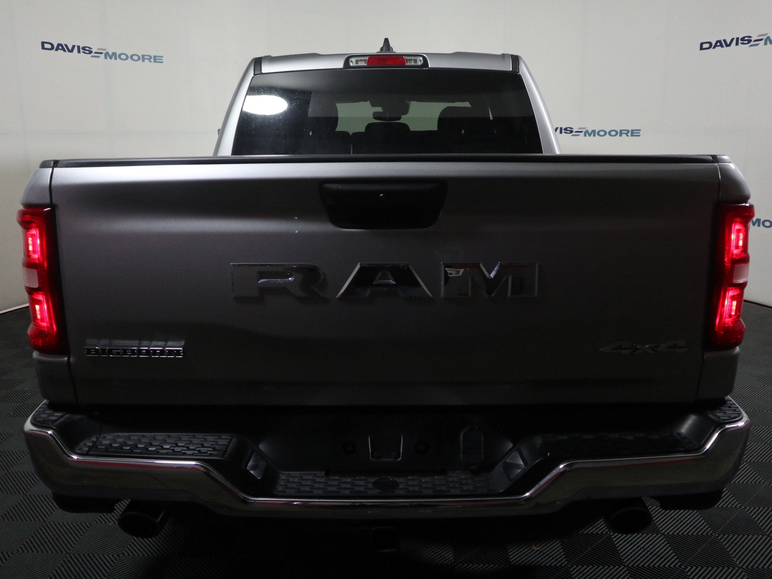 2025 RAM 1500 Big Horn Crew Cab 4x4 5'7" Box