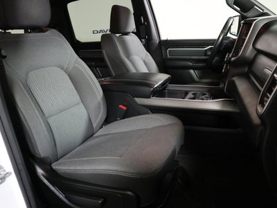 2022 RAM 1500 Big Horn Crew Cab 4x4 5'7" Box