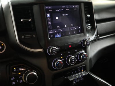 2022 RAM 1500 Big Horn Crew Cab 4x4 5'7" Box