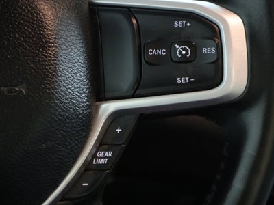 2022 RAM 1500 Big Horn Crew Cab 4x4 5'7" Box