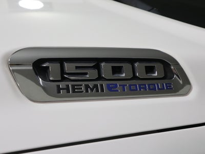 2022 RAM 1500 Big Horn Crew Cab 4x4 5'7" Box