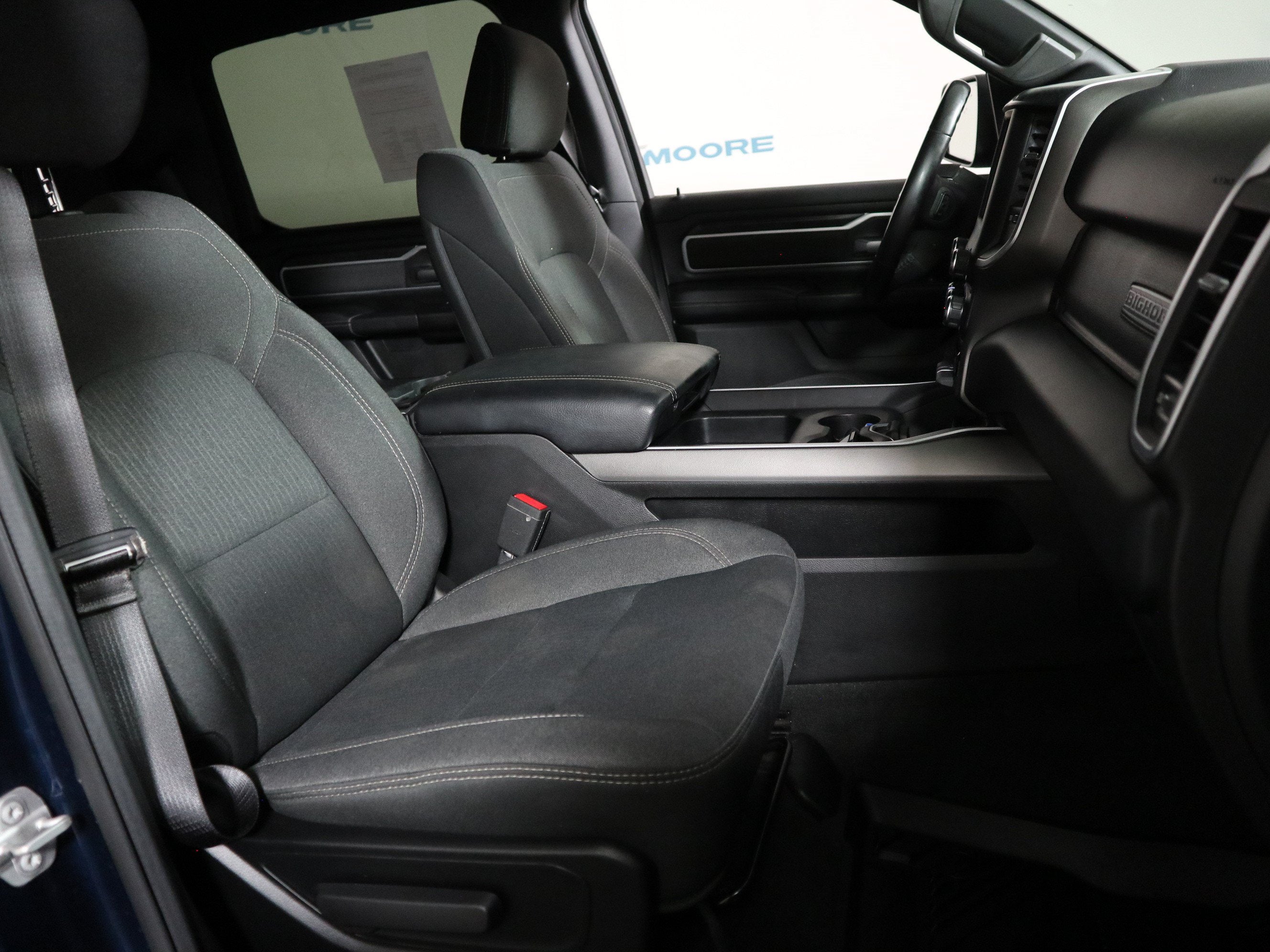 2020 RAM 1500 Big Horn Crew Cab 4x4 5'7" Box