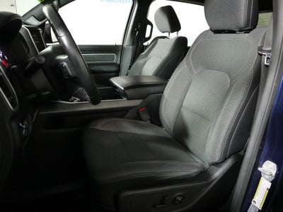 2020 RAM 1500 Big Horn Crew Cab 4x4 5'7" Box
