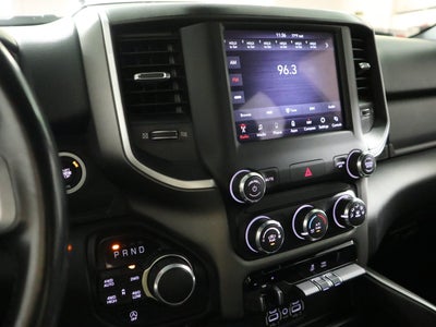 2020 RAM 1500 Big Horn Crew Cab 4x4 5'7" Box