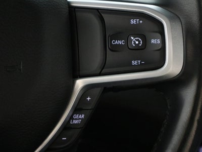 2020 RAM 1500 Big Horn Crew Cab 4x4 5'7" Box