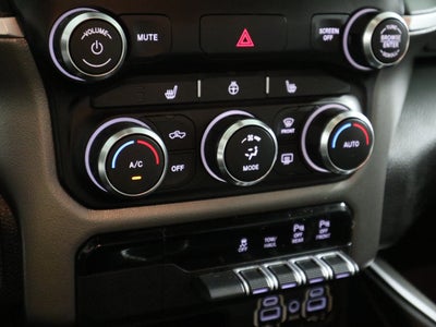 2020 RAM 1500 Big Horn Crew Cab 4x4 5'7" Box