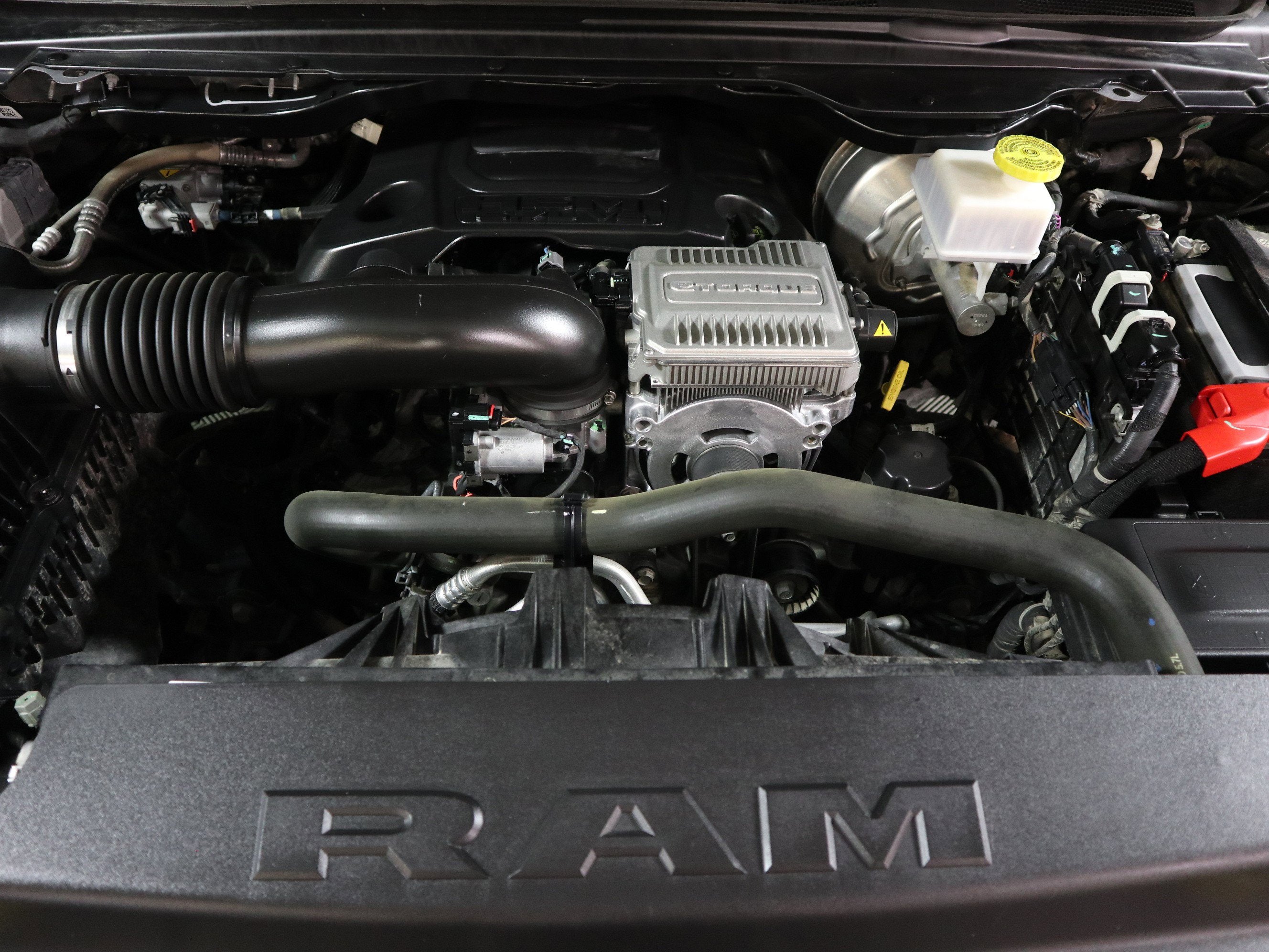 2024 RAM 1500 Big Horn Crew Cab 4x4 5'7" Box