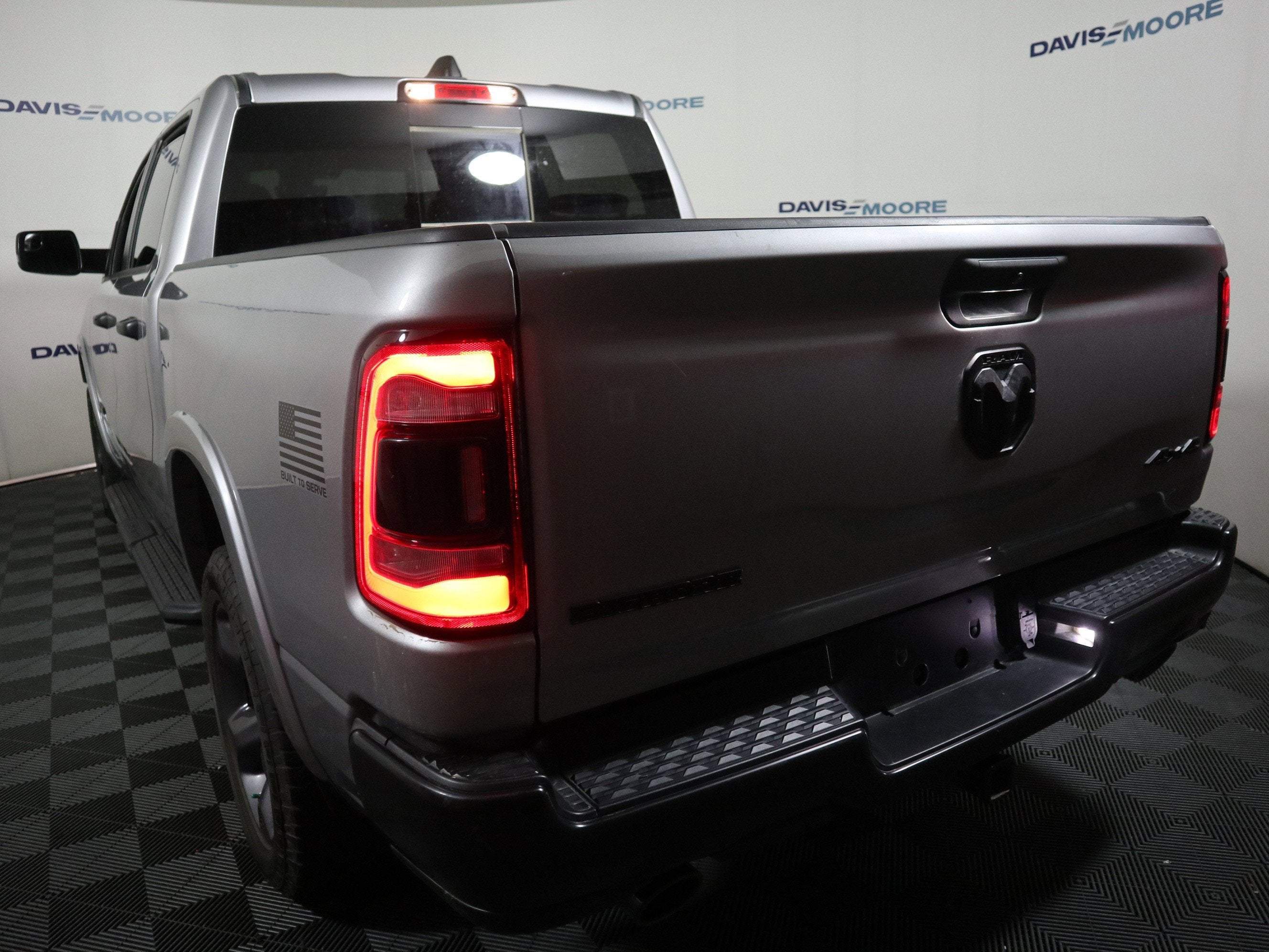 2024 RAM 1500 Big Horn Crew Cab 4x4 5'7" Box