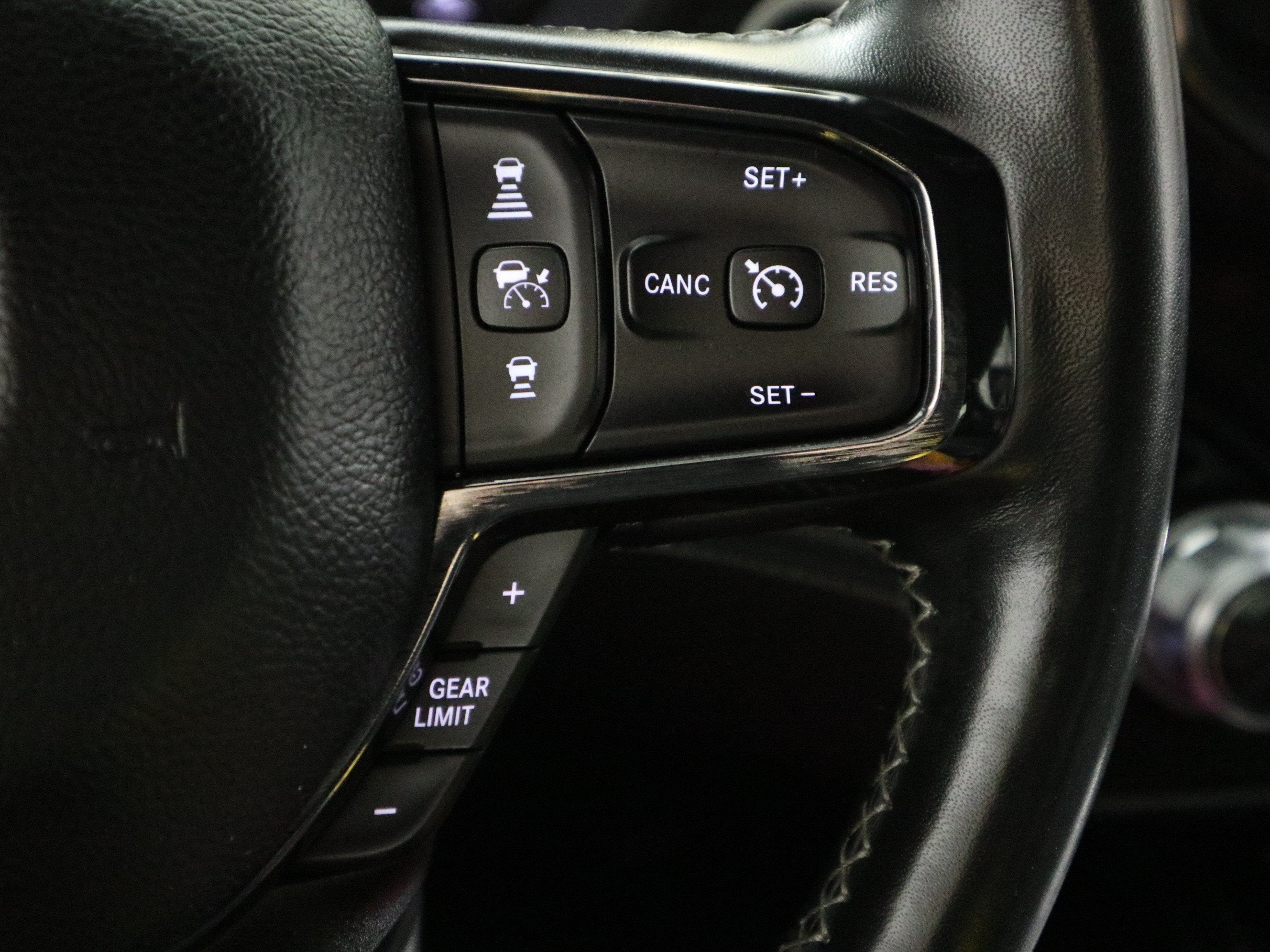 2022 RAM 1500 Limited Crew Cab 4x4 5'7" Box