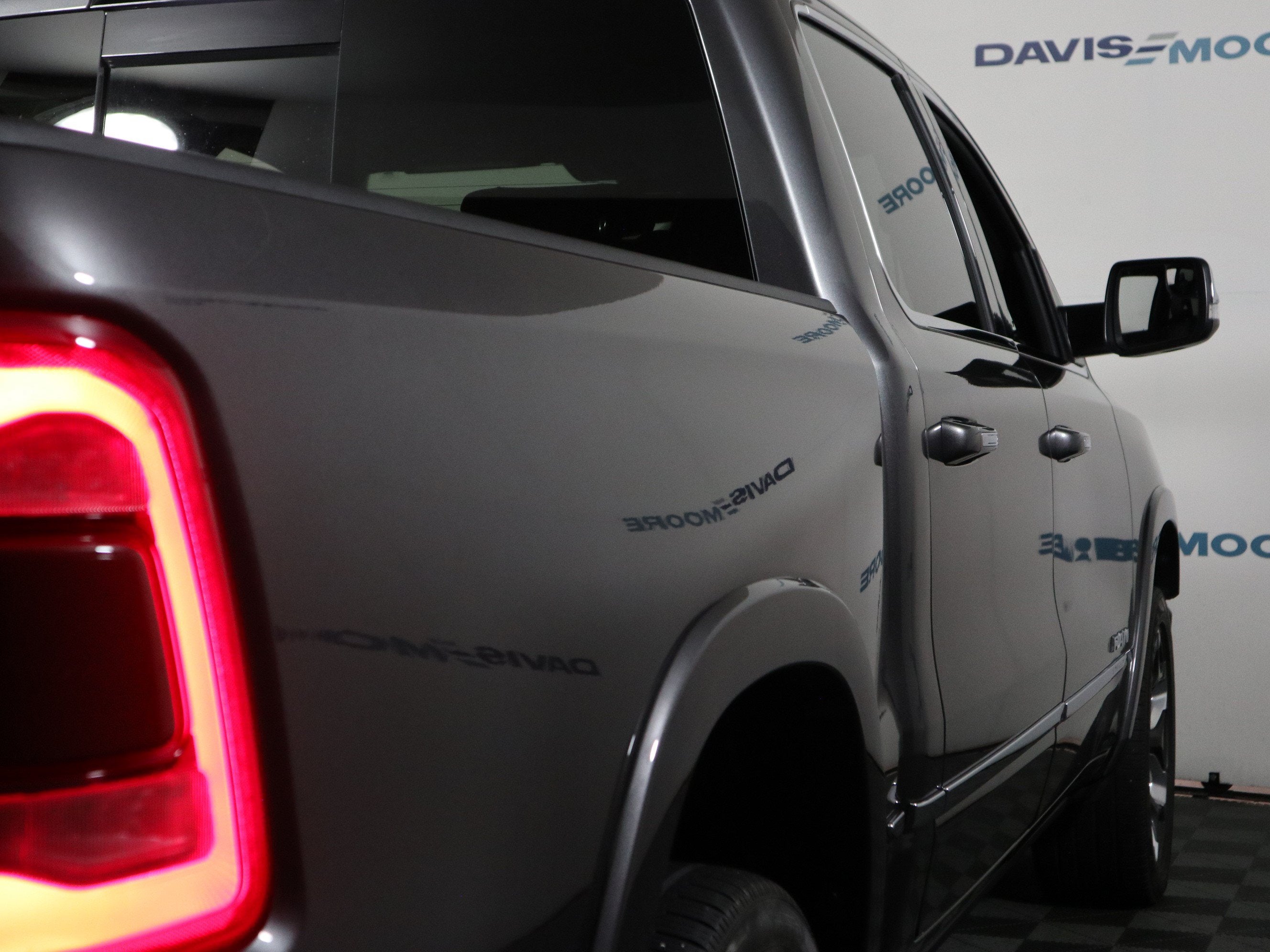 2022 RAM 1500 Limited Crew Cab 4x4 5'7" Box