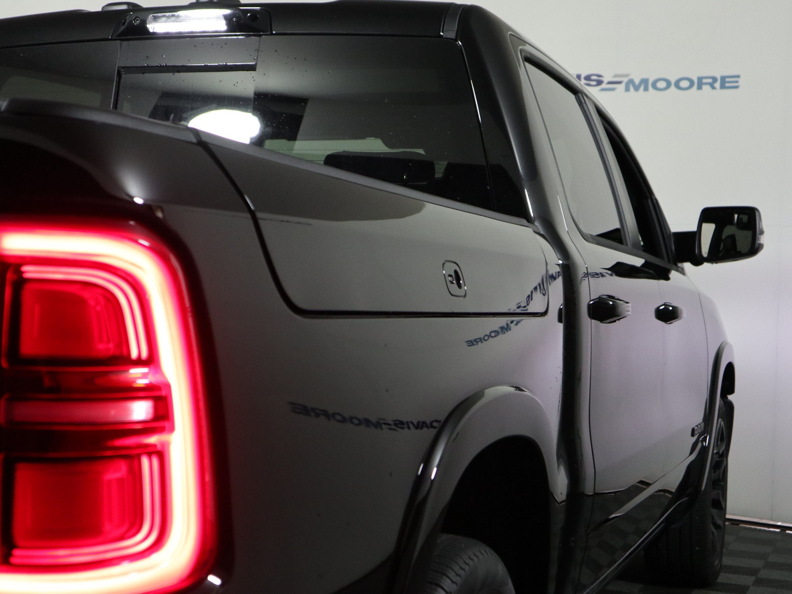 2026 RAM 1500 Limited Crew Cab 4x4 5'7" Box