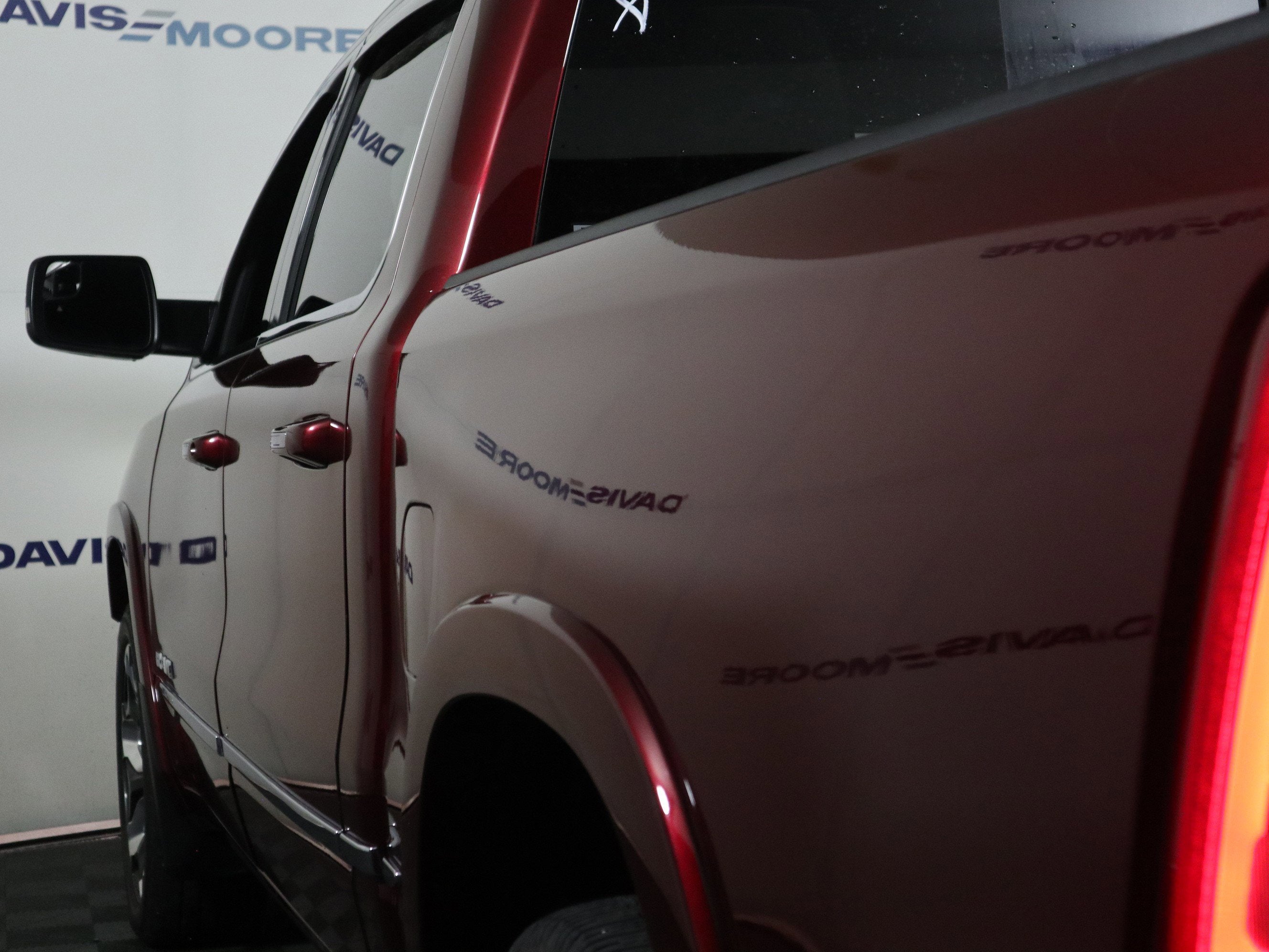 2021 RAM 1500 Limited Crew Cab 4x4 5'7" Box