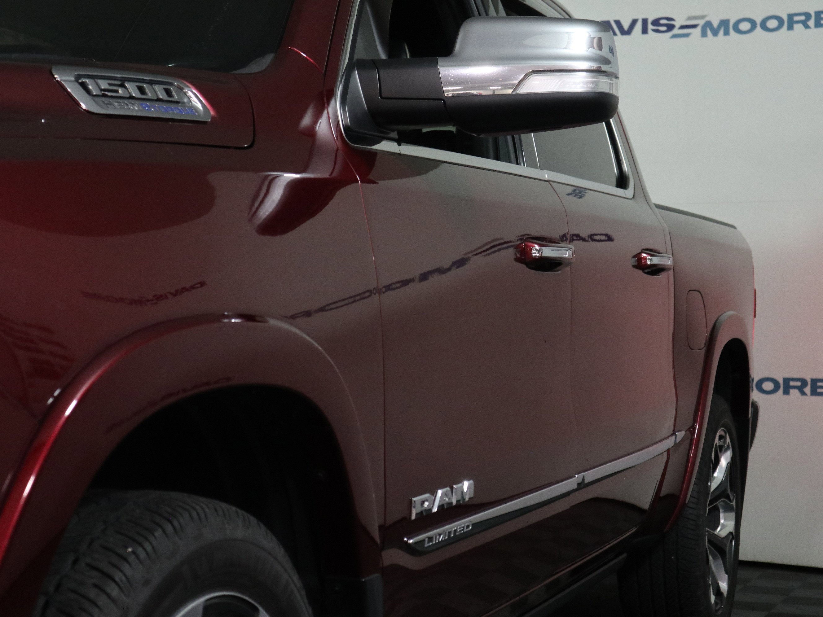 2021 RAM 1500 Limited Crew Cab 4x4 5'7" Box