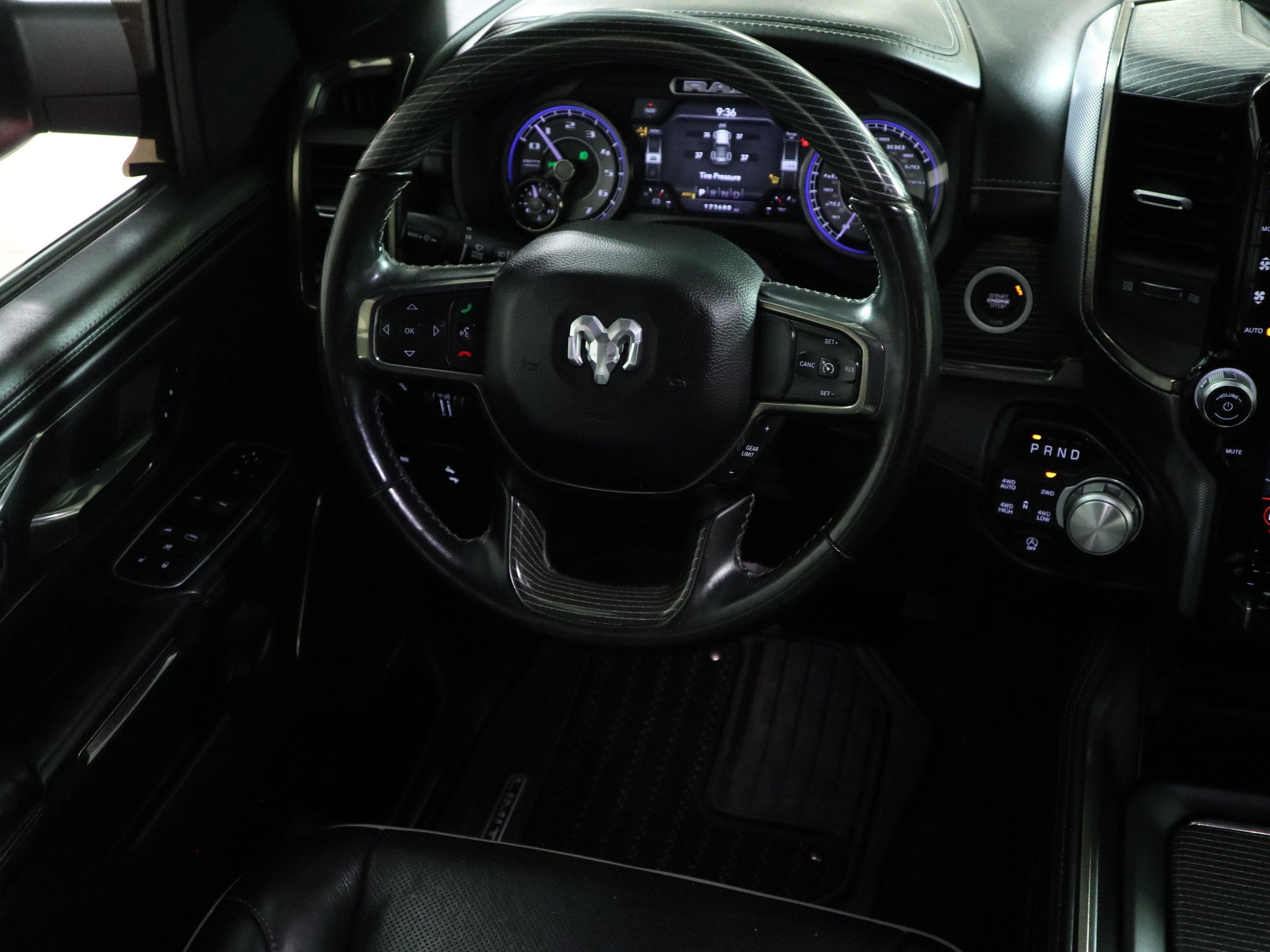 2021 RAM 1500 Limited Crew Cab 4x4 5'7" Box