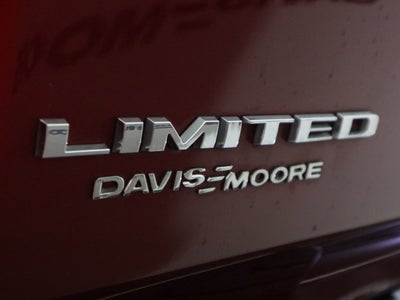 2021 RAM 1500 Limited Crew Cab 4x4 5'7" Box
