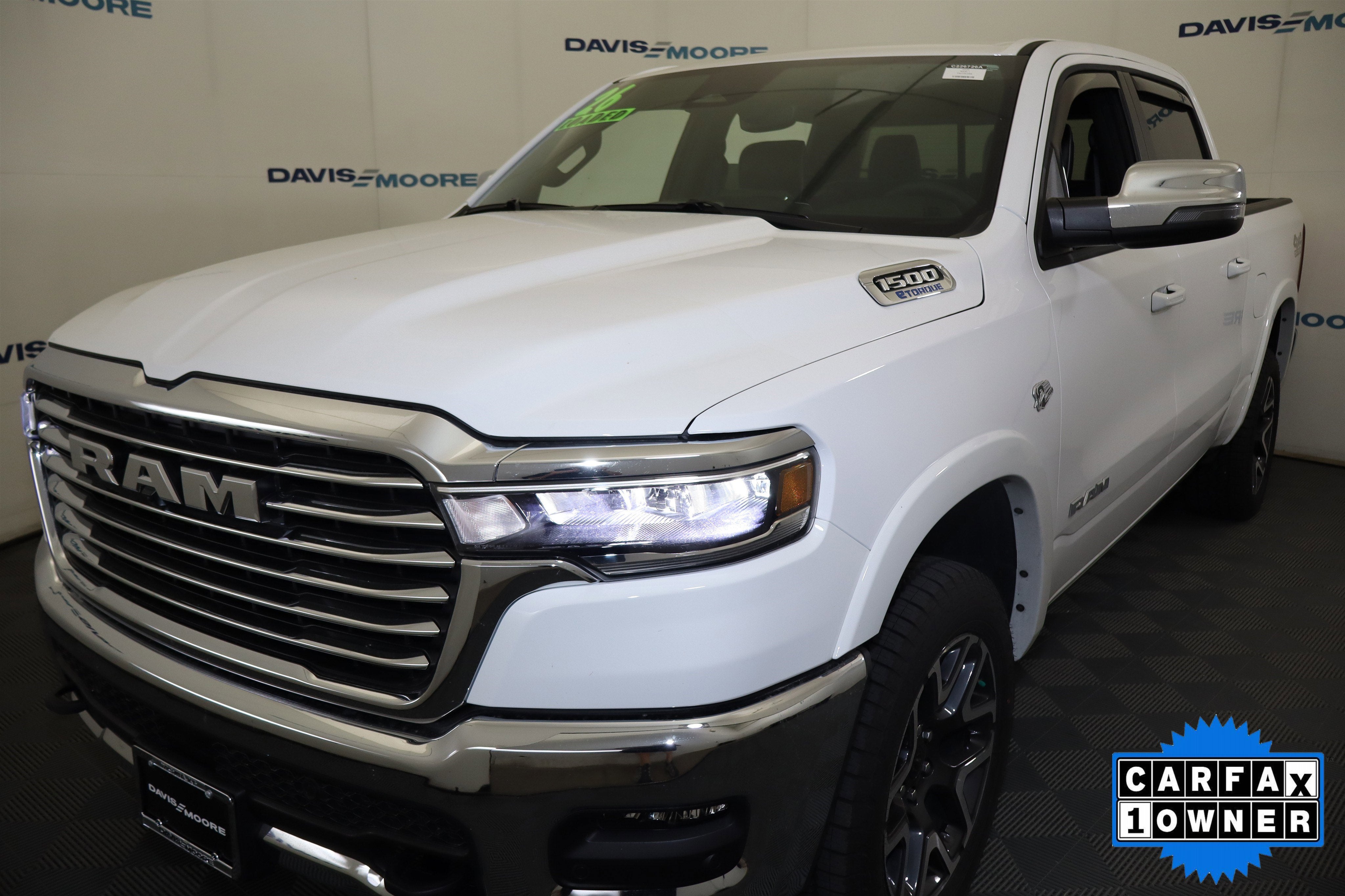 2026 RAM 1500 Laramie Crew Cab 4x4 5'7" Box
