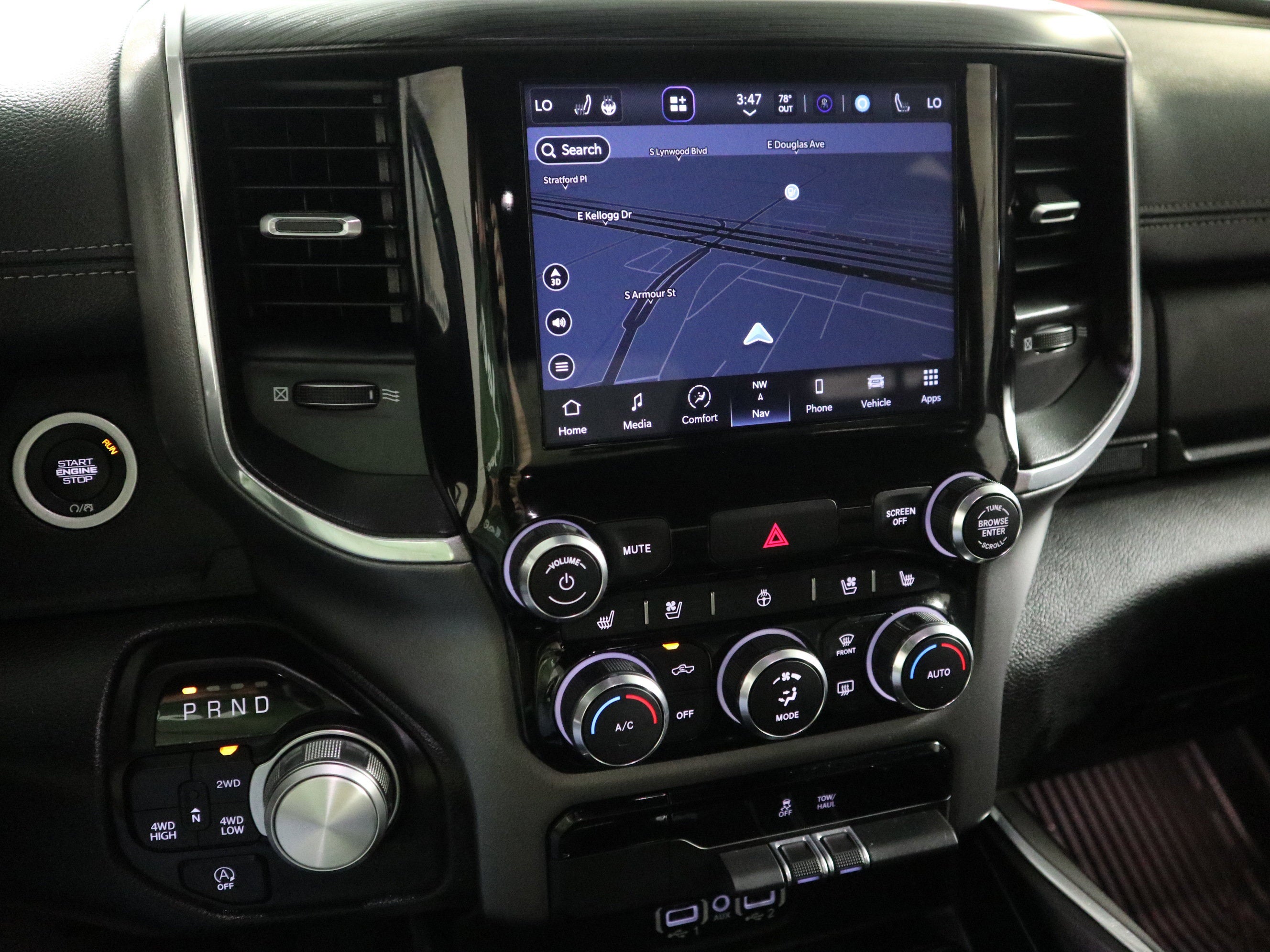 2023 RAM 1500 Laramie Crew Cab 4x4 5'7" Box