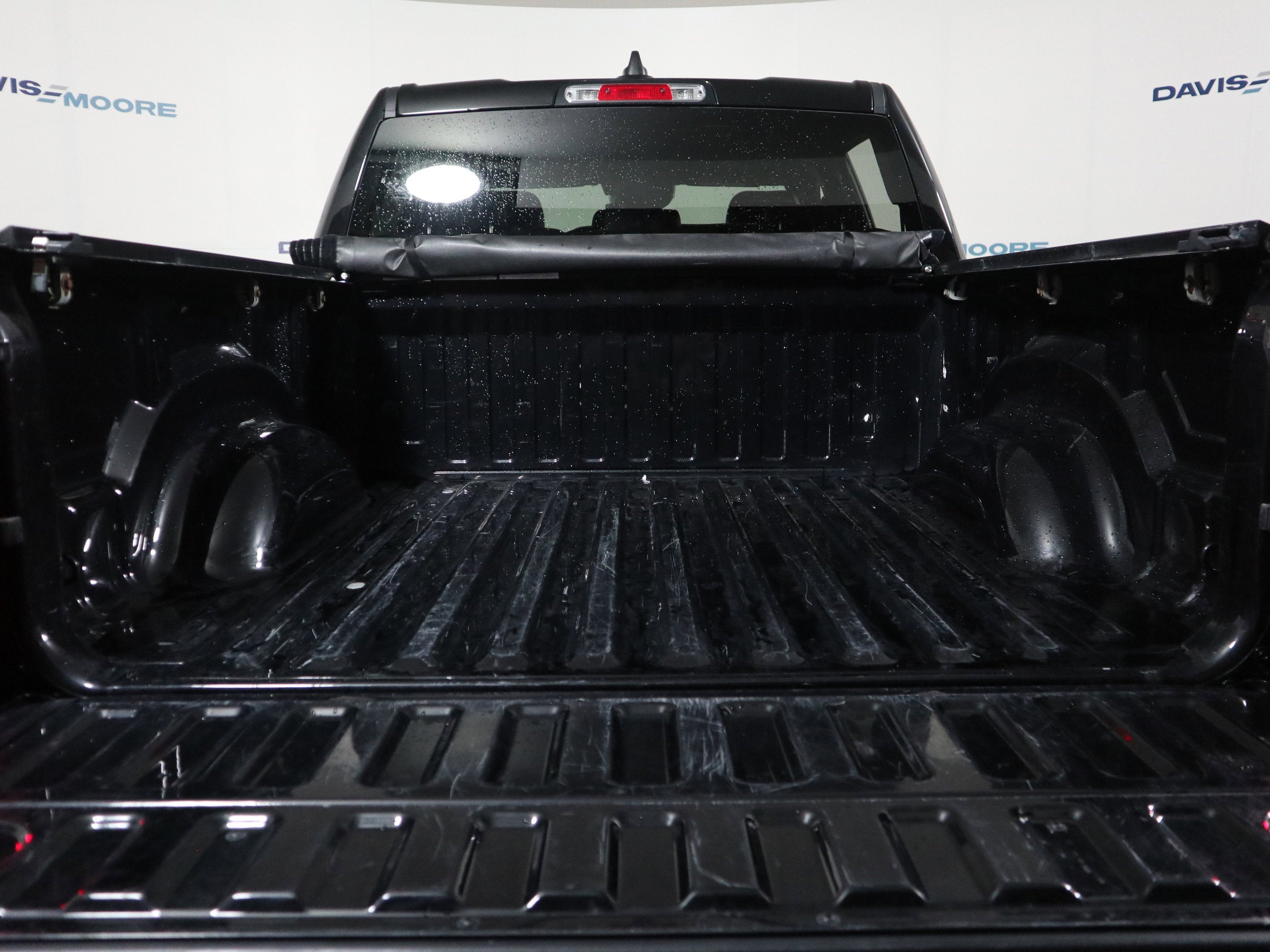 2023 RAM 1500 Laramie Crew Cab 4x4 5'7" Box