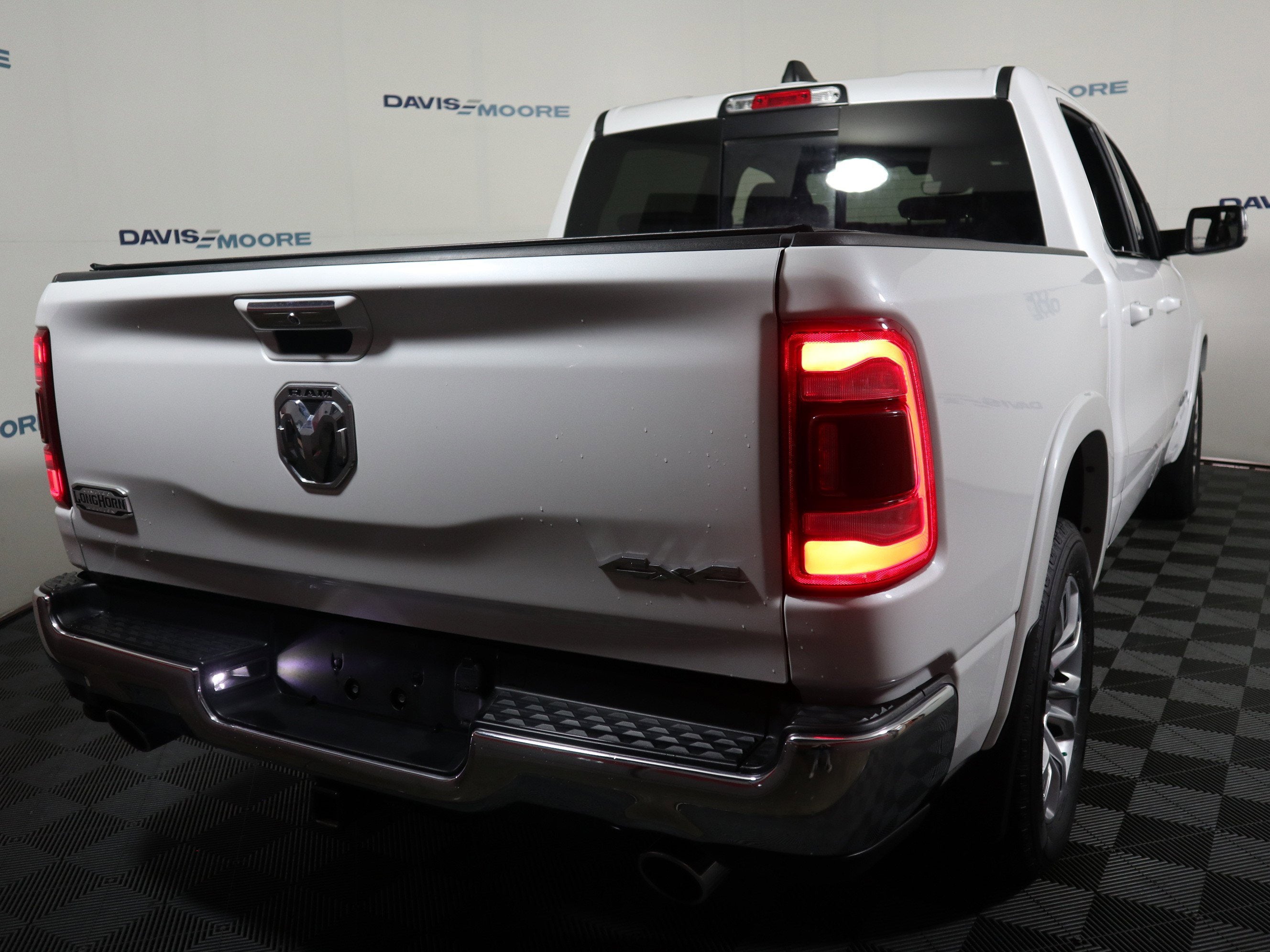 2022 RAM 1500 Limited Longhorn Crew Cab 4x4 5'7" Box