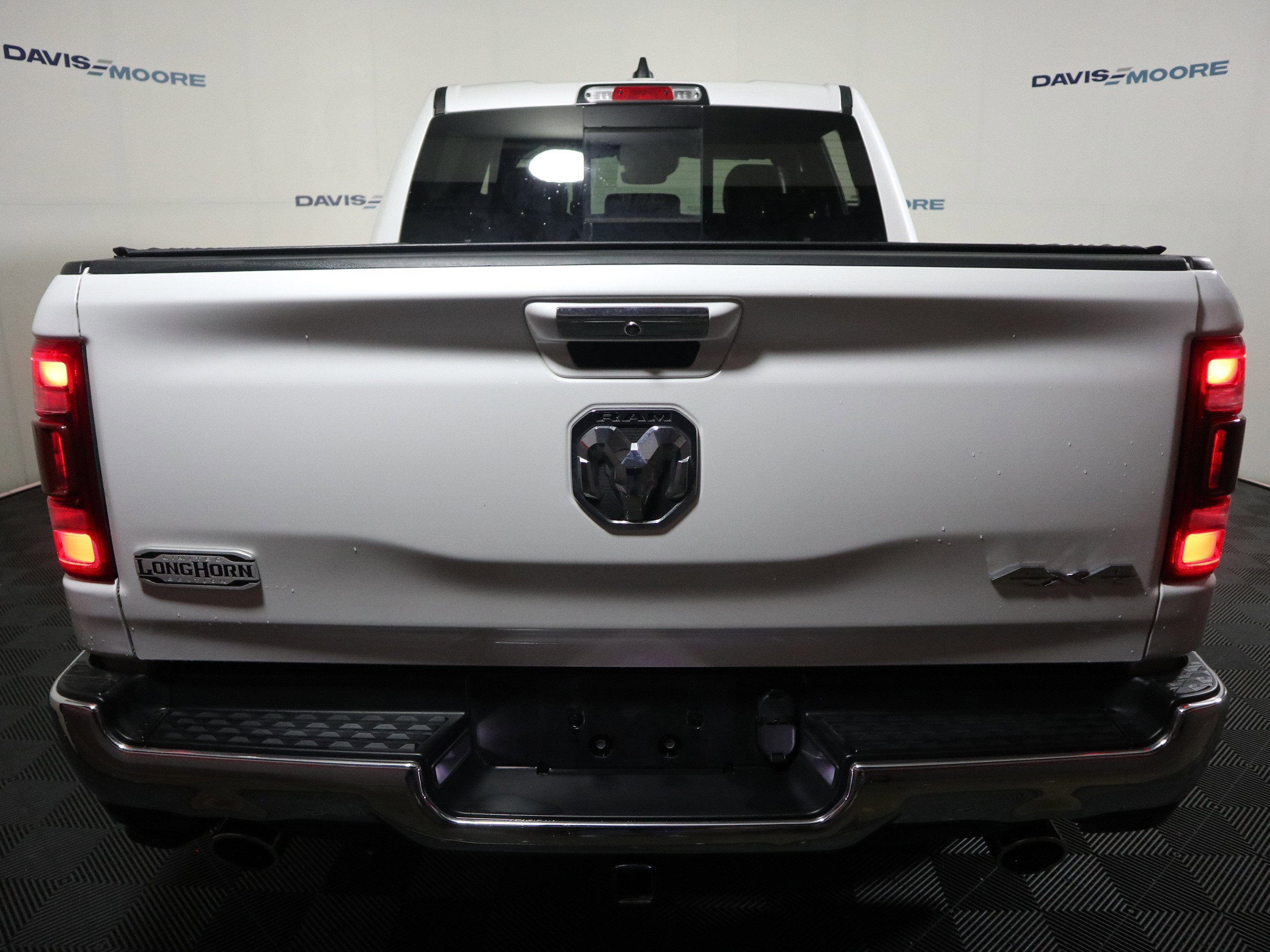 2022 RAM 1500 Limited Longhorn Crew Cab 4x4 5'7" Box