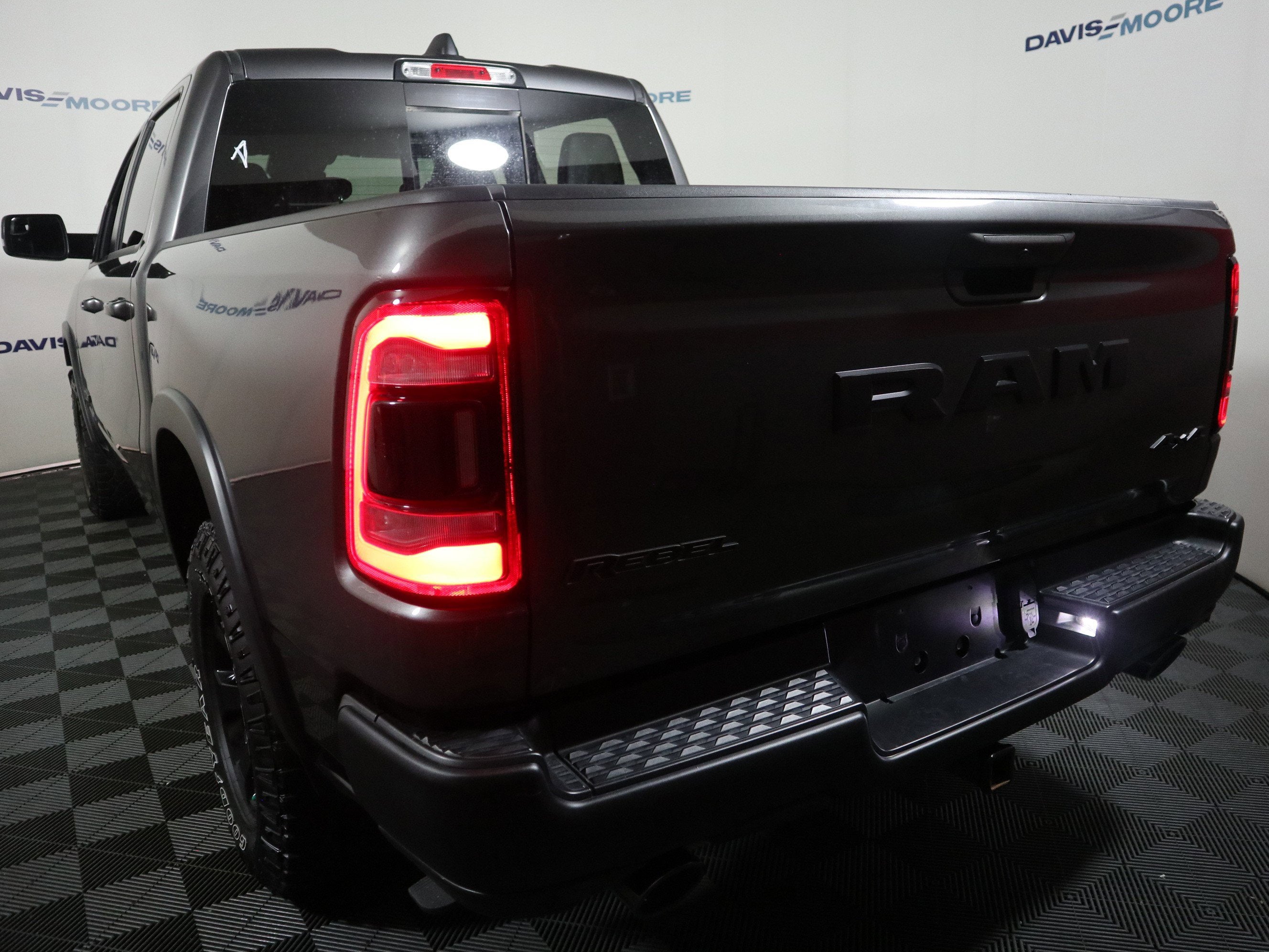 2022 RAM 1500 Rebel Crew Cab 4x4 5'7" Box