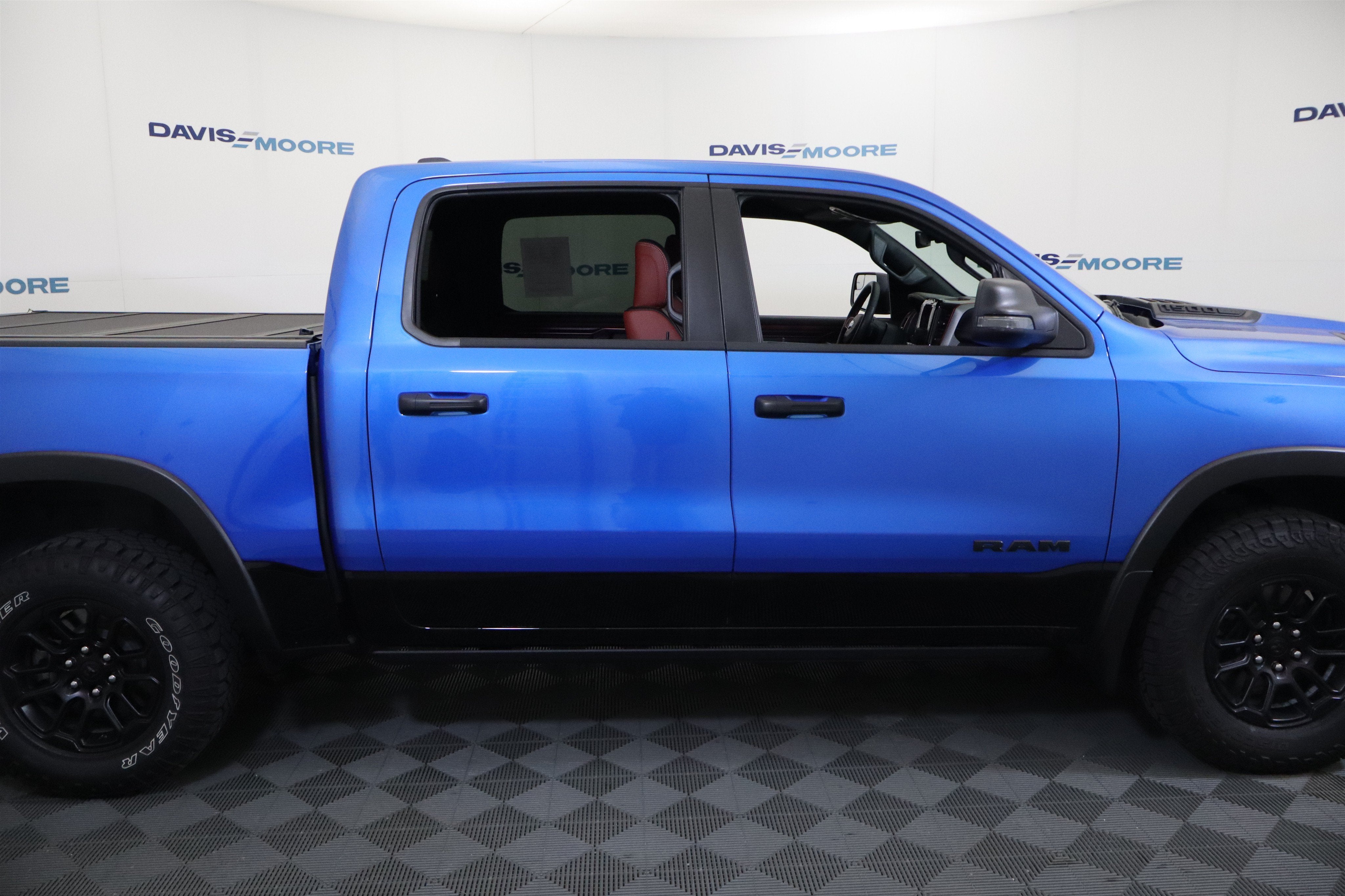 2025 RAM 1500 Rebel Crew Cab 4x4 5'7" Box