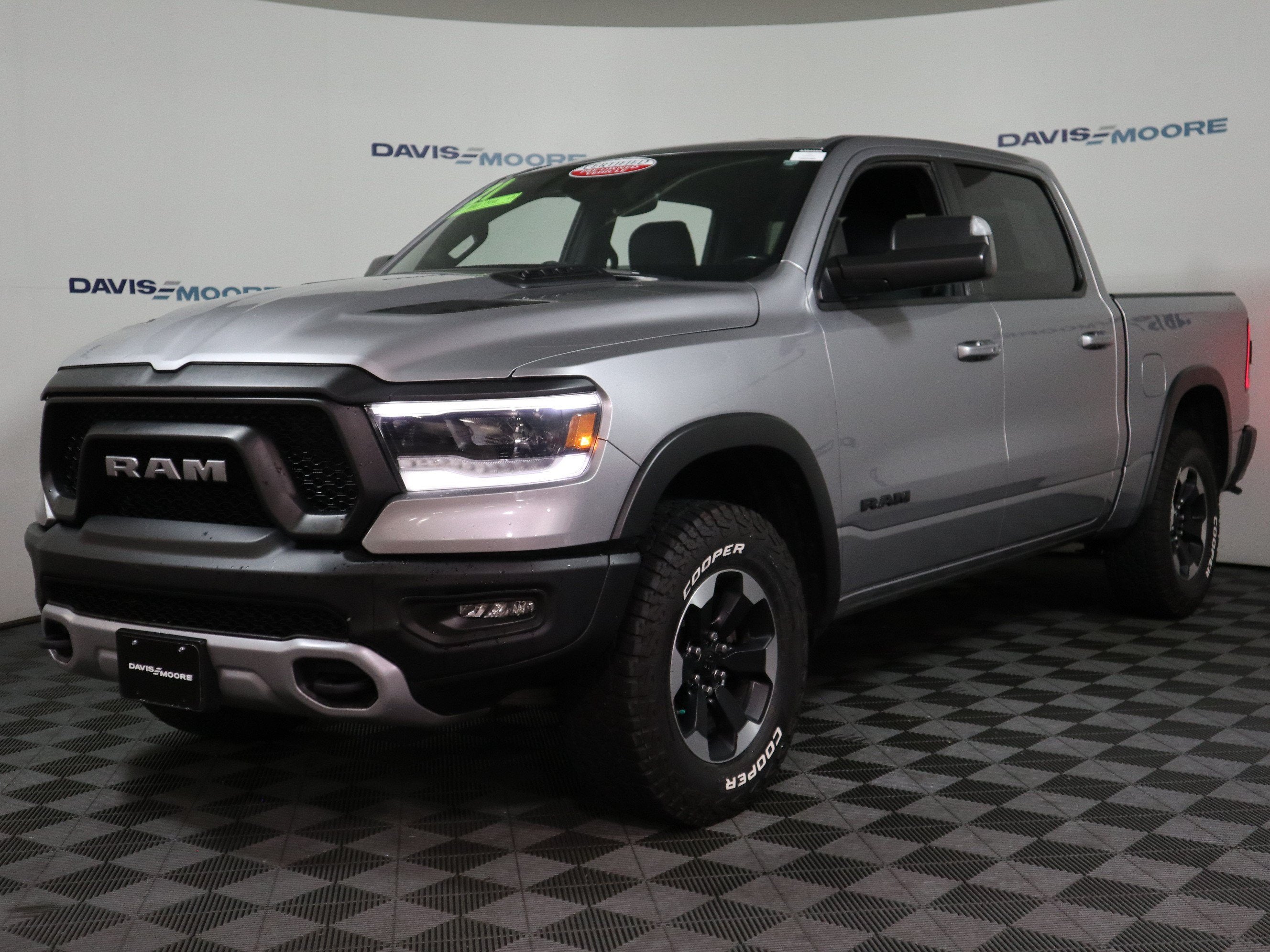 2021 RAM 1500 Rebel Crew Cab 4x4 5'7" Box