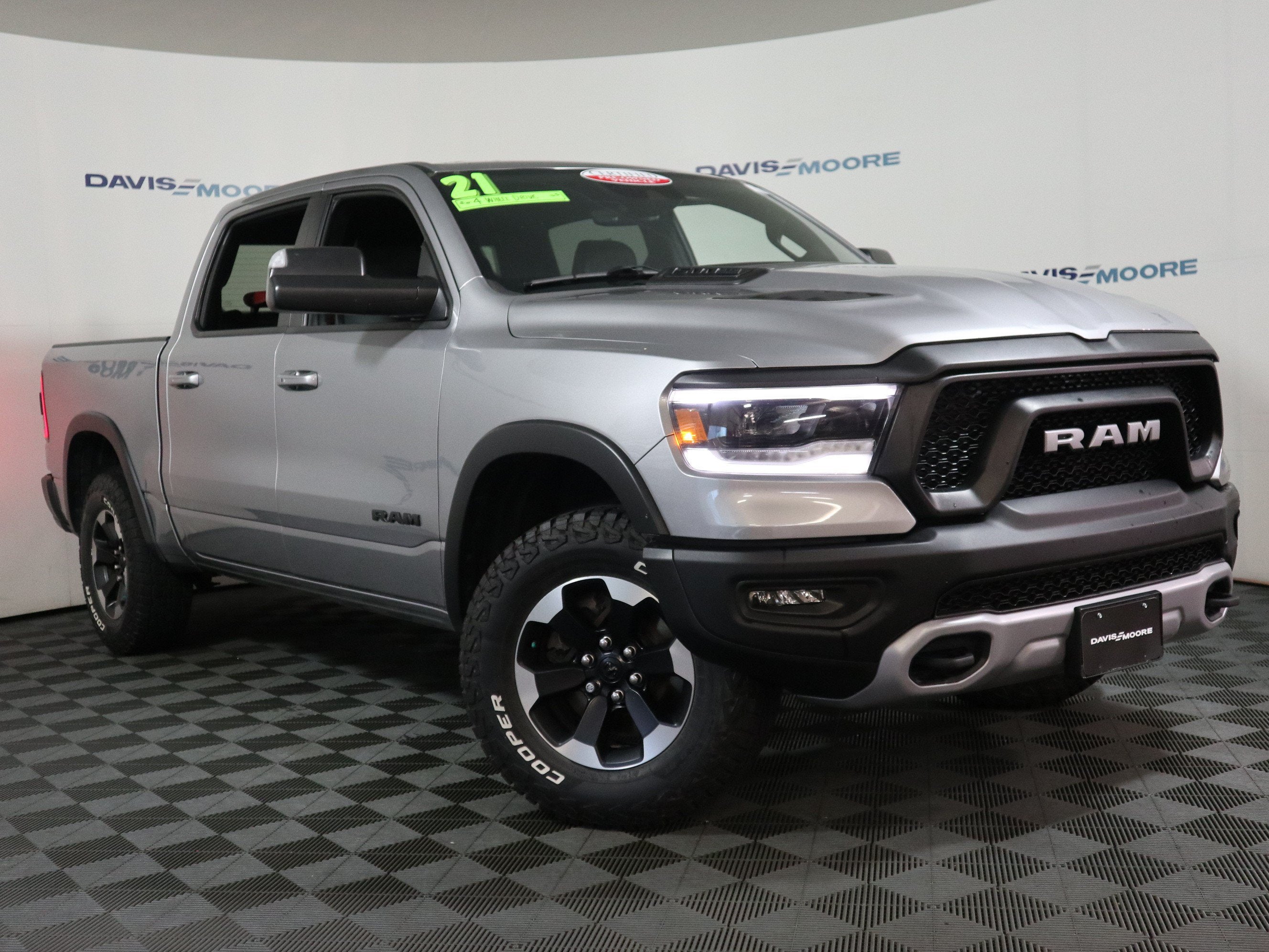 2021 RAM 1500 Rebel Crew Cab 4x4 5'7" Box