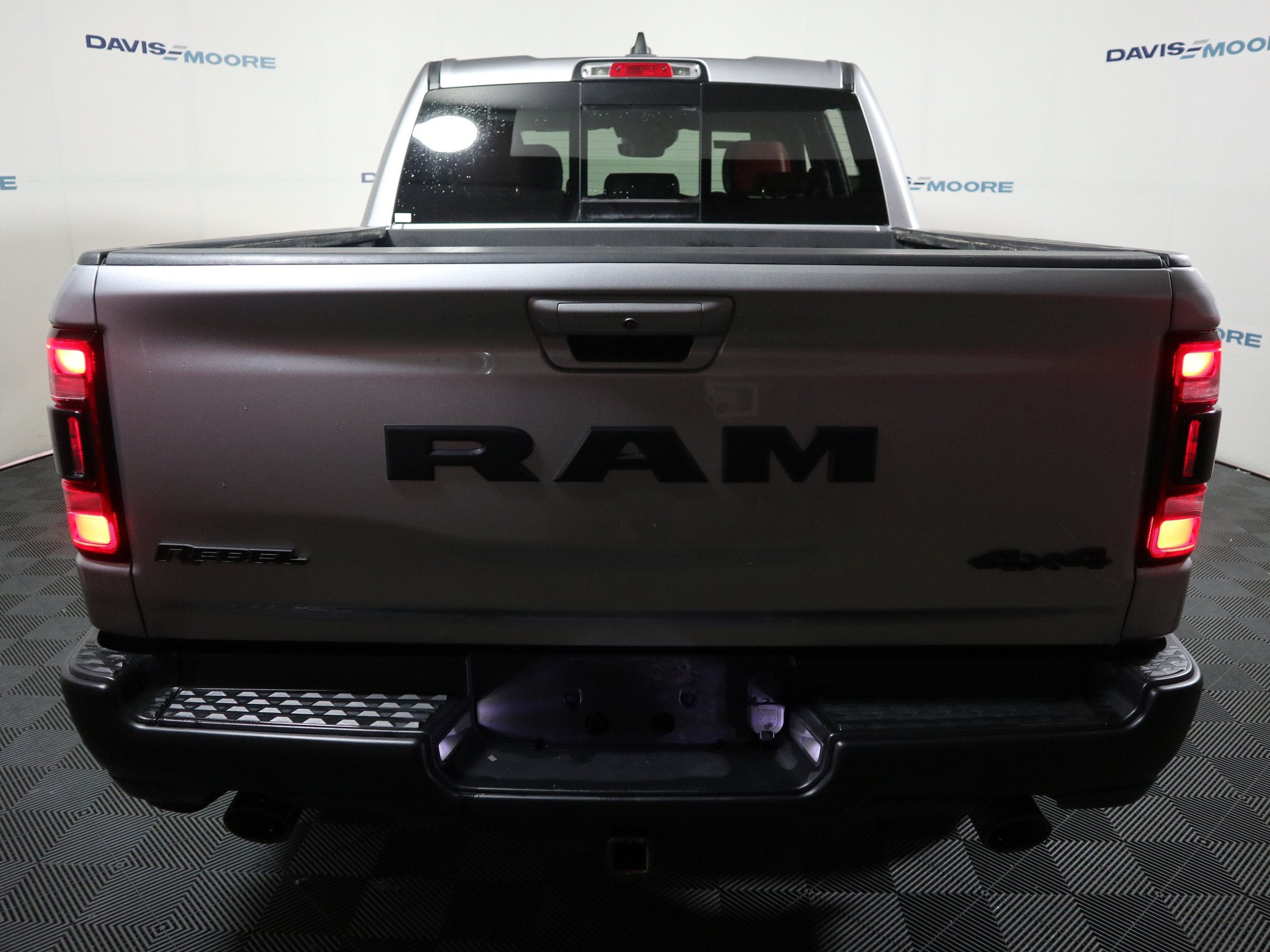 2021 RAM 1500 Rebel Crew Cab 4x4 5'7" Box