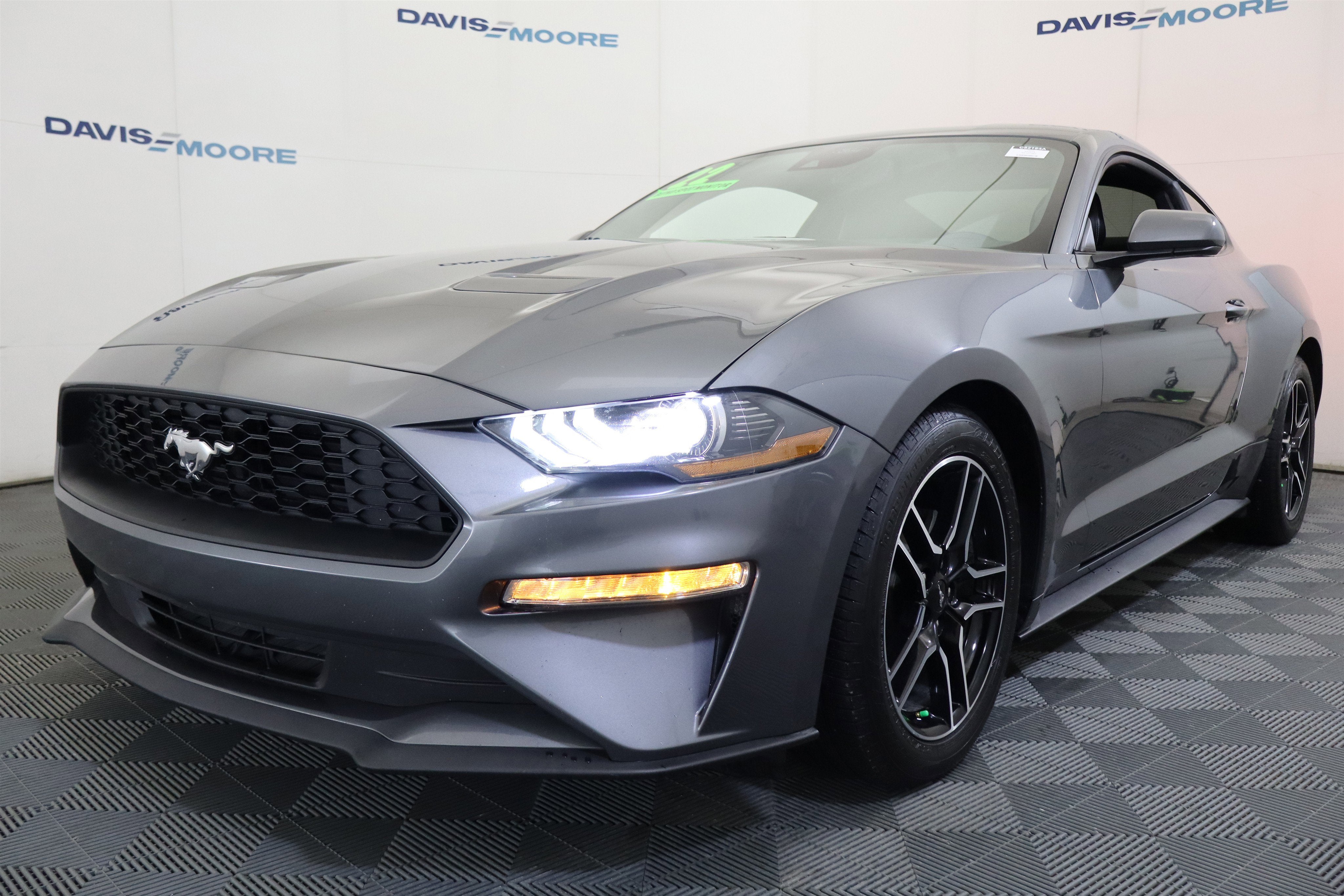 2022 Ford Mustang EcoBoost