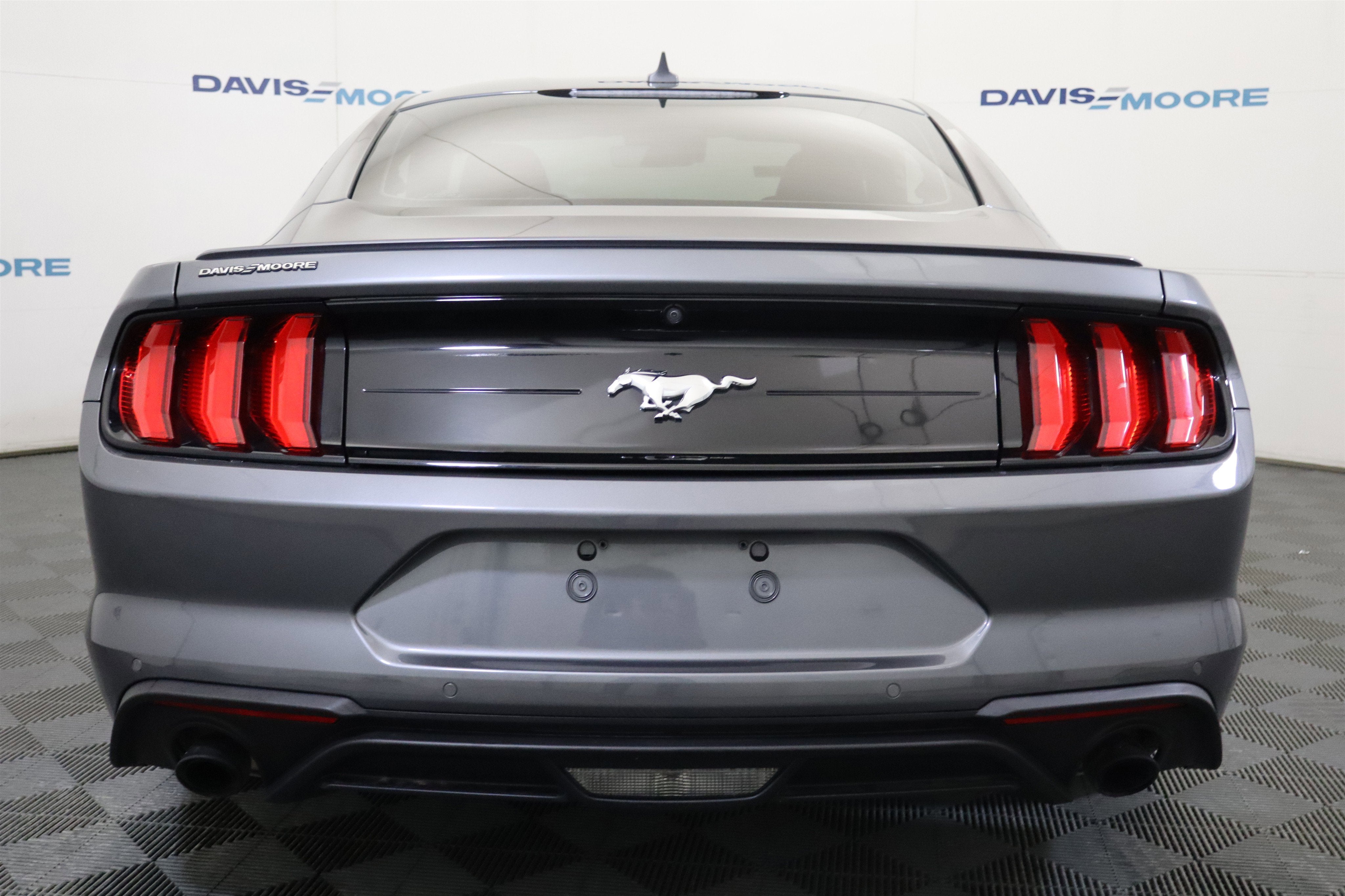 2022 Ford Mustang EcoBoost