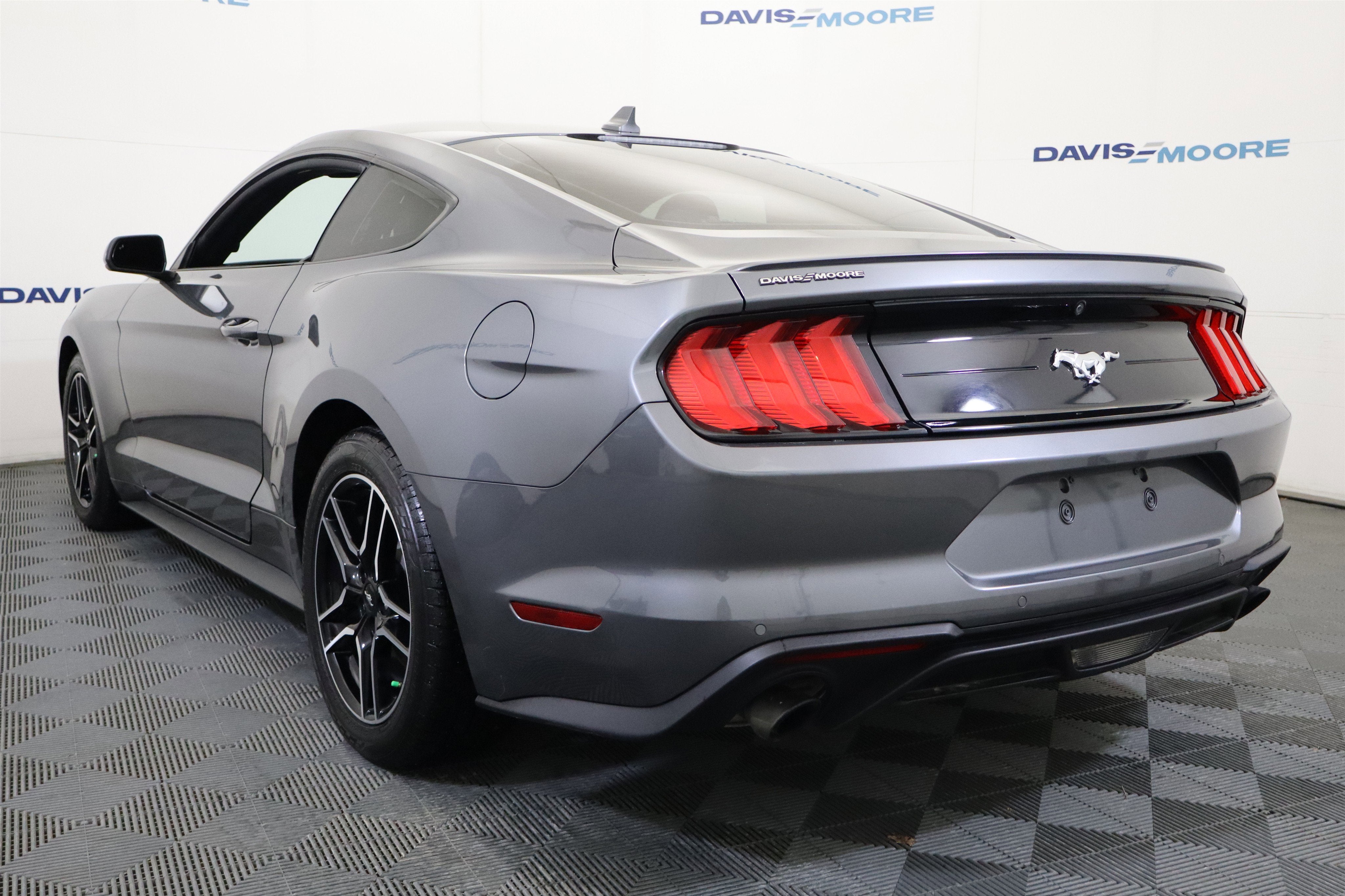 2022 Ford Mustang EcoBoost