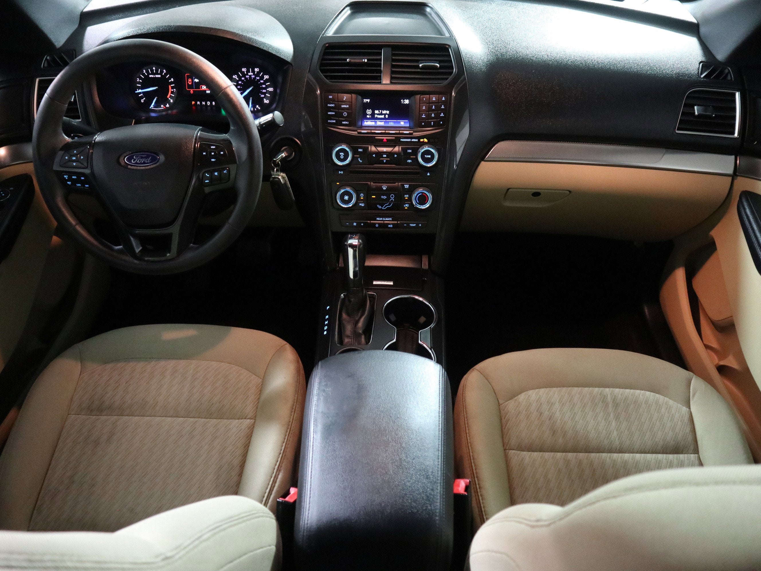 2017 Ford Explorer Base