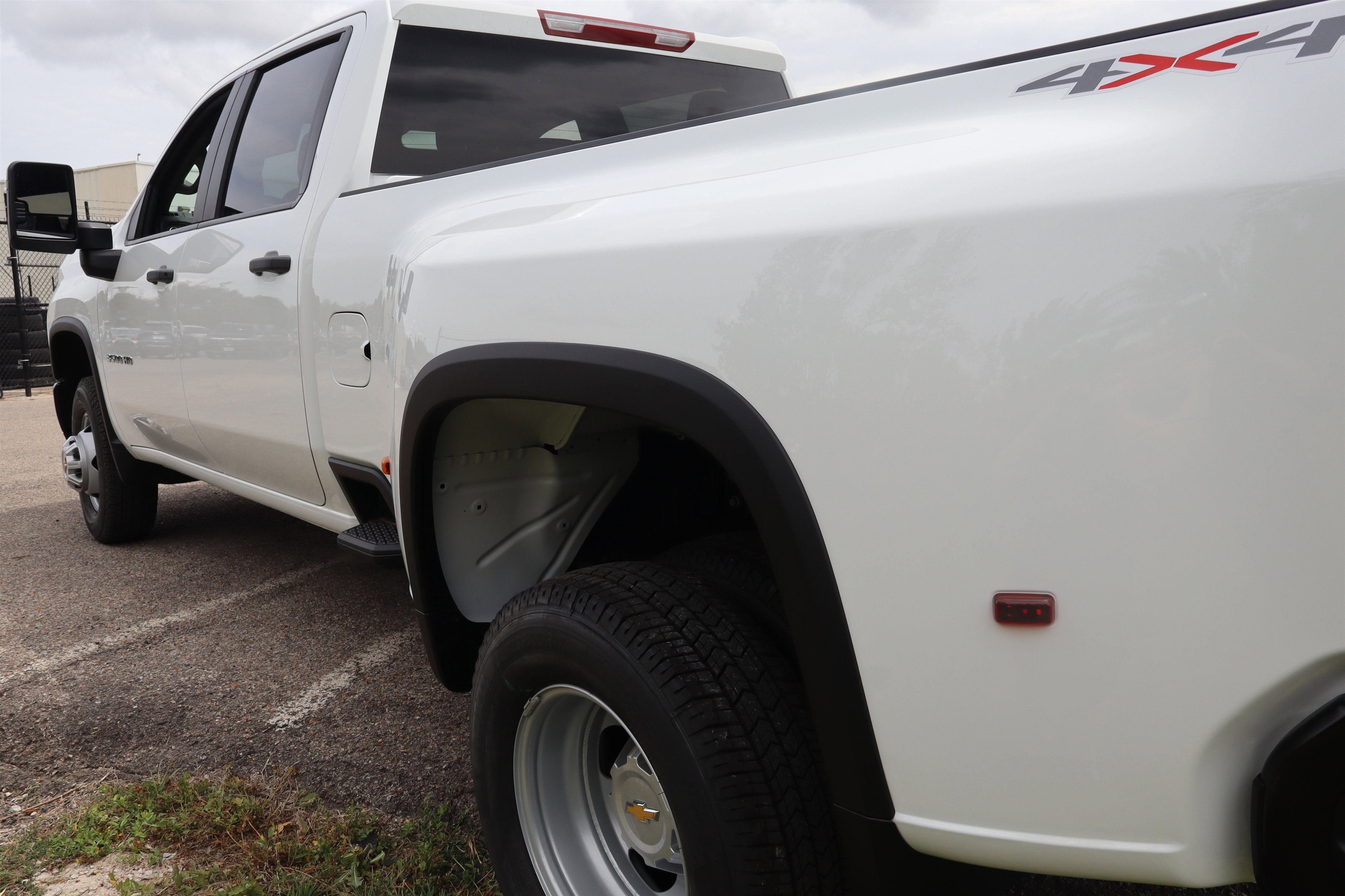2026 Chevrolet Silverado 3500 HD WT DRW