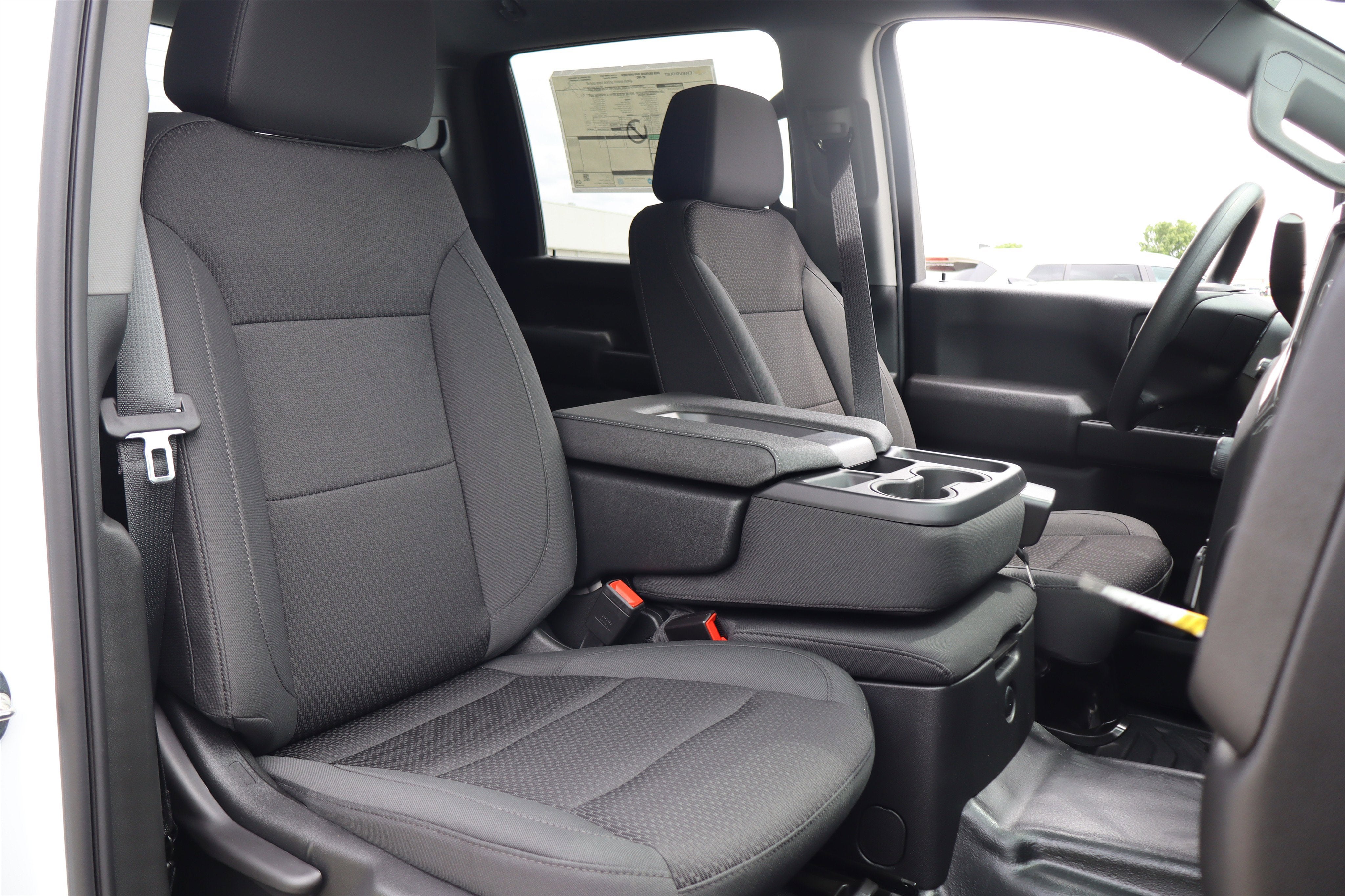 2026 Chevrolet Silverado 3500 HD WT DRW